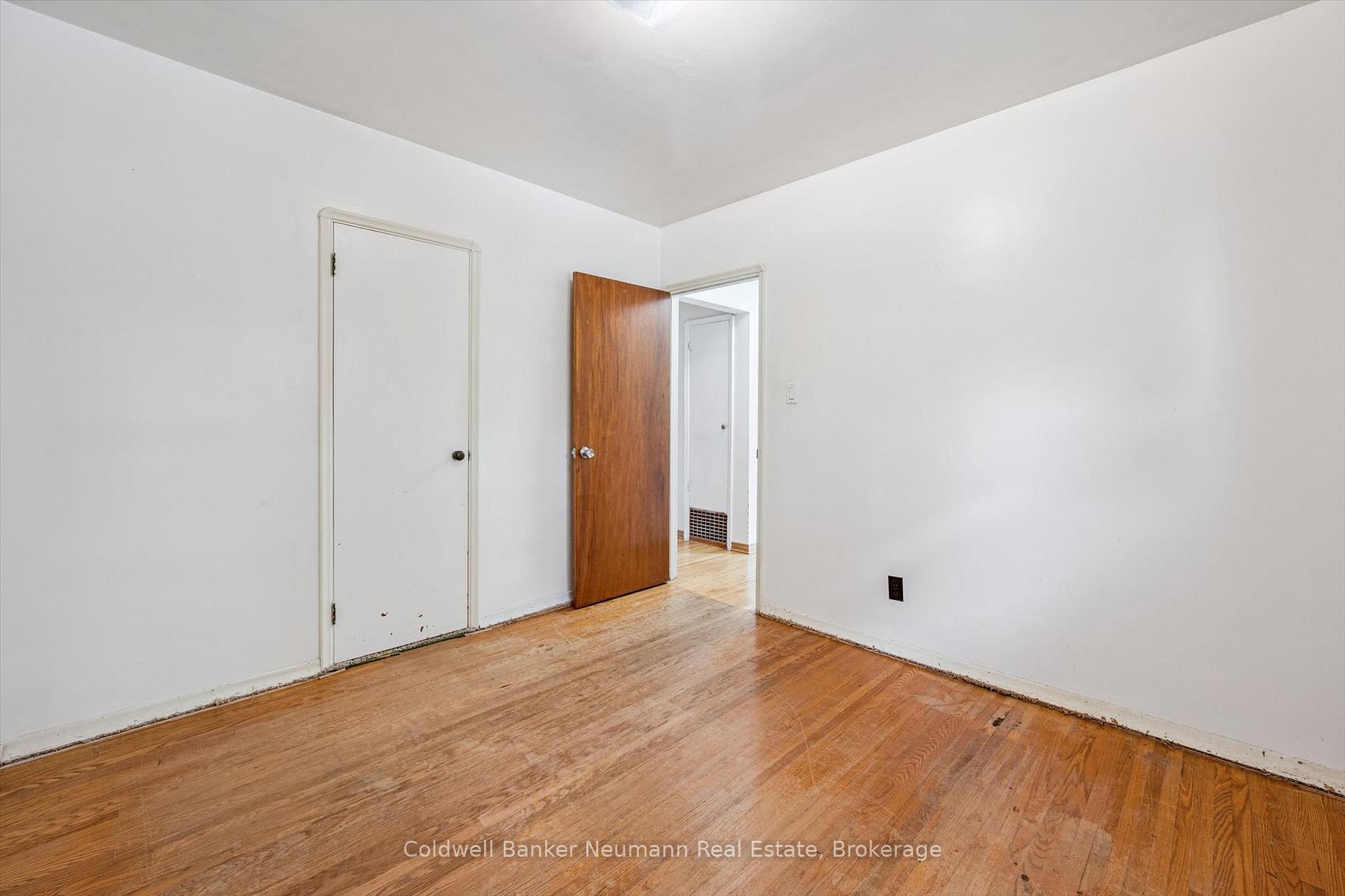 Photo 25 of 73 Knightswood Boulevard, Guelph, Riverside Park — HOMEH