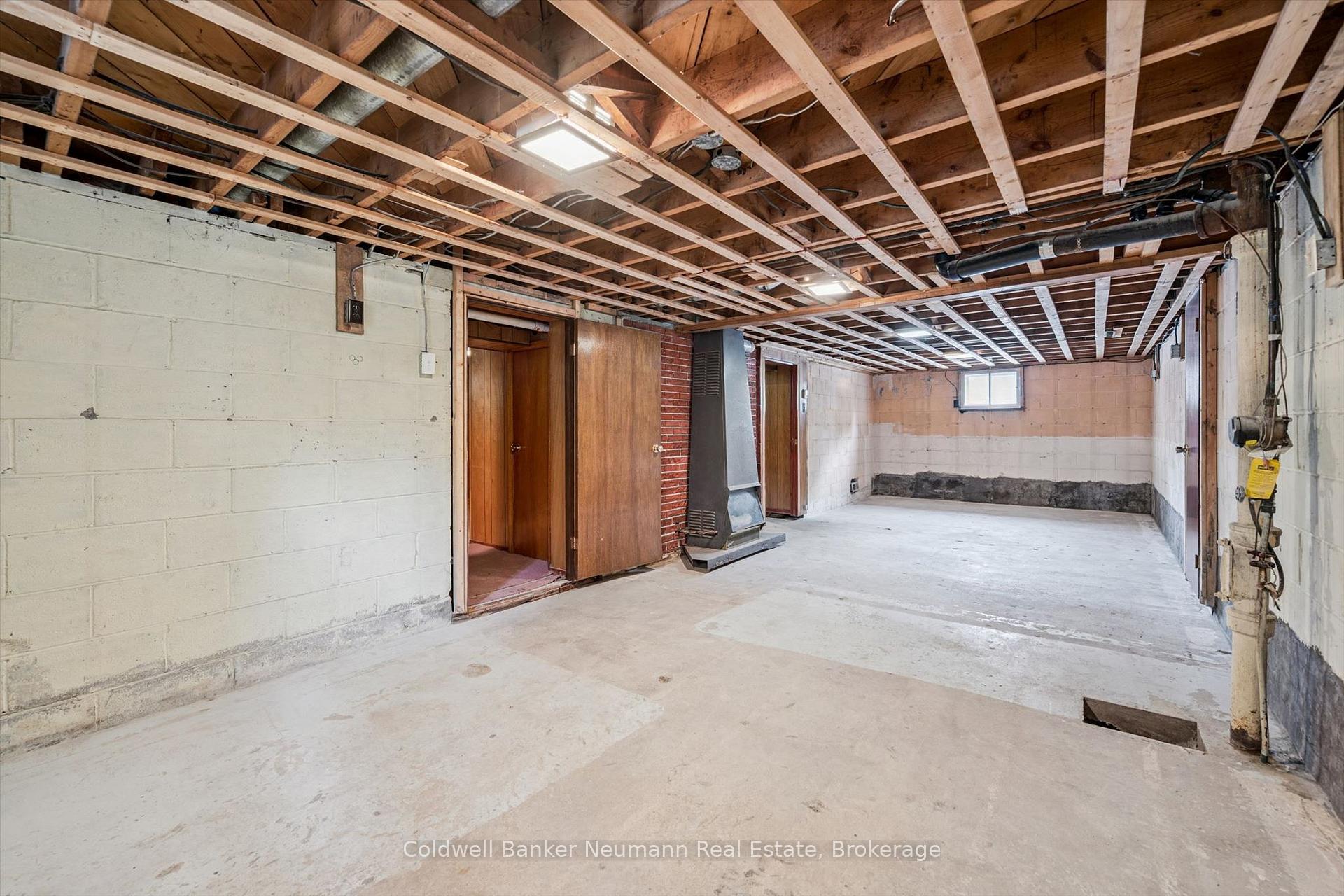 Photo 30 of 73 Knightswood Boulevard, Guelph, Riverside Park — HOMEH