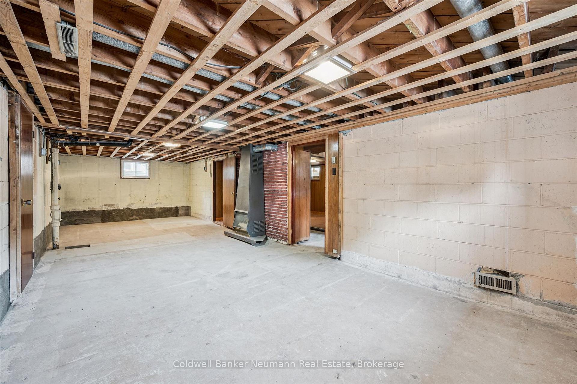 Photo 31 of 73 Knightswood Boulevard, Guelph, Riverside Park — HOMEH