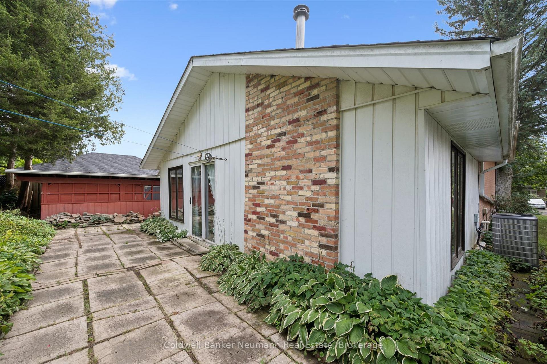 Photo 39 of 73 Knightswood Boulevard, Guelph, Riverside Park — HOMEH