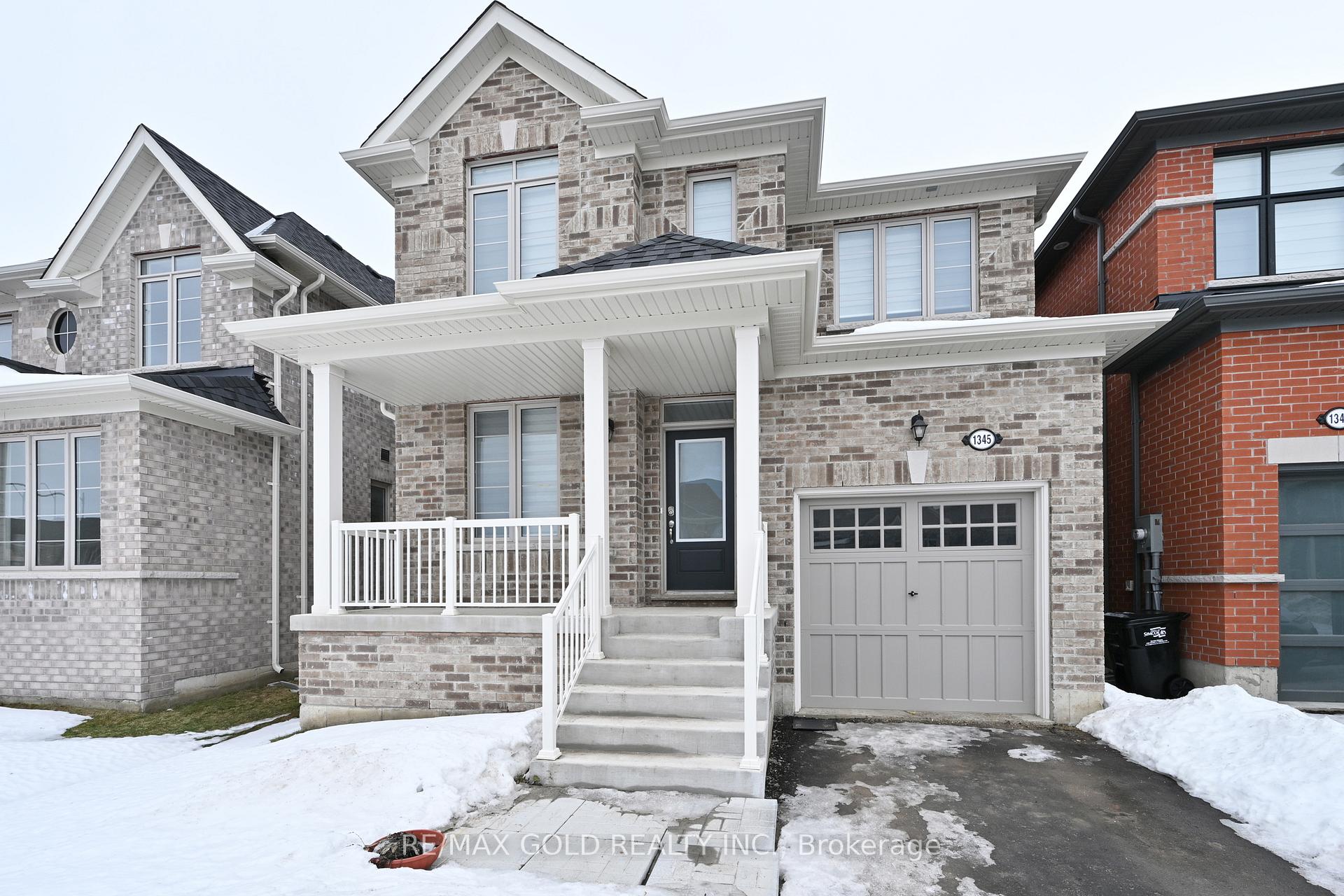Photo 2 of 1345 Davis Loop, Innisfil, Lefroy — HOMEH
