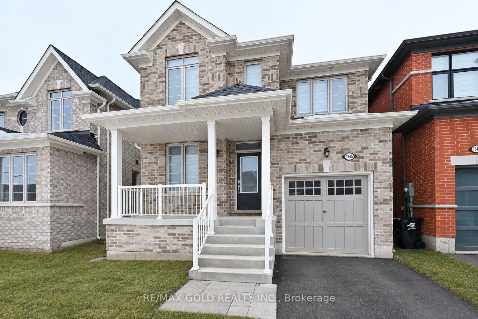Photo of 1345 Davis Loop