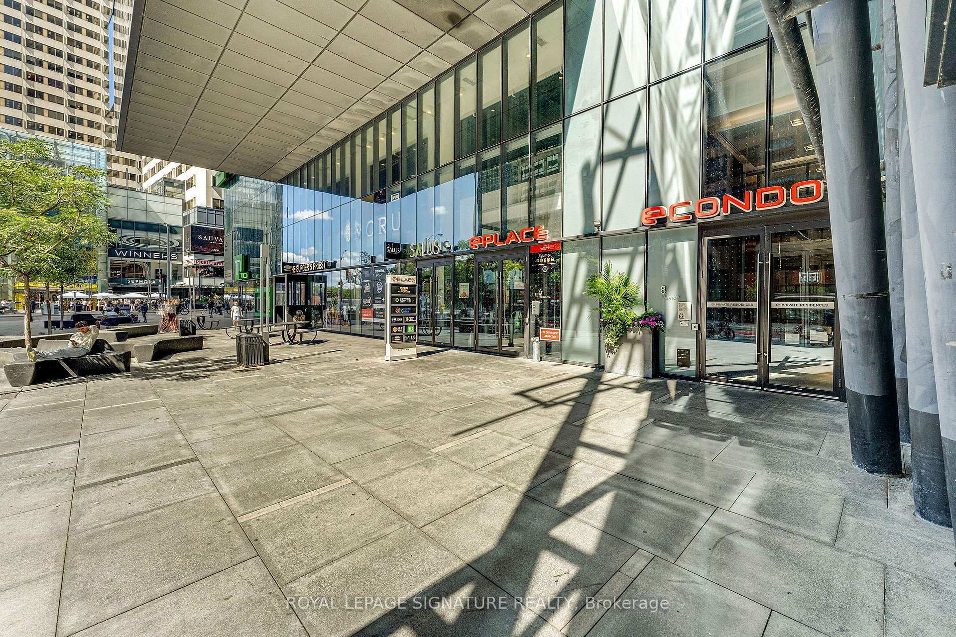 Photo 15 of Unit 5009, 8 Eglinton Avenue E, Toronto, Mount Pleasant West — HOMEH