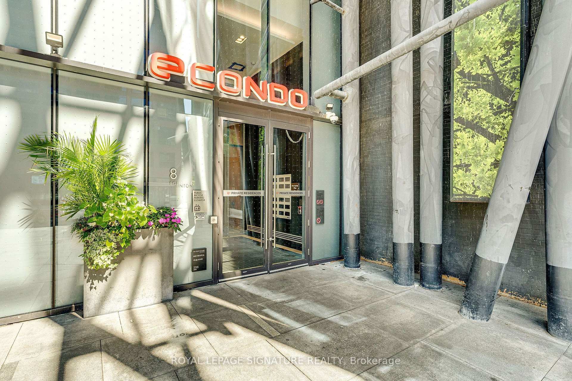 Photo 17 of Unit 5009, 8 Eglinton Avenue E, Toronto, Mount Pleasant West — HOMEH