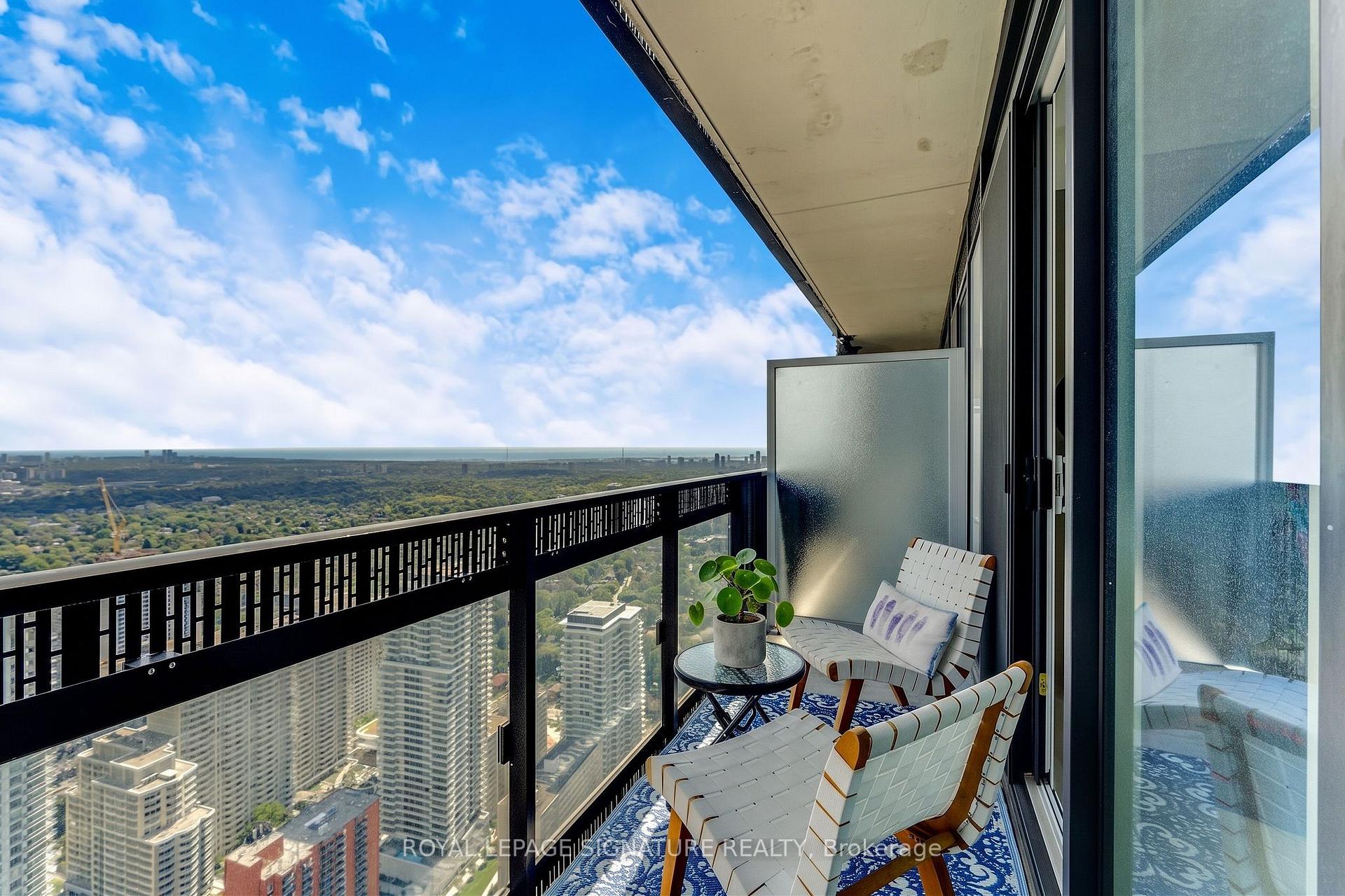 Photo 65 of Unit 5009, 8 Eglinton Avenue E, Toronto, Mount Pleasant West — HOMEH