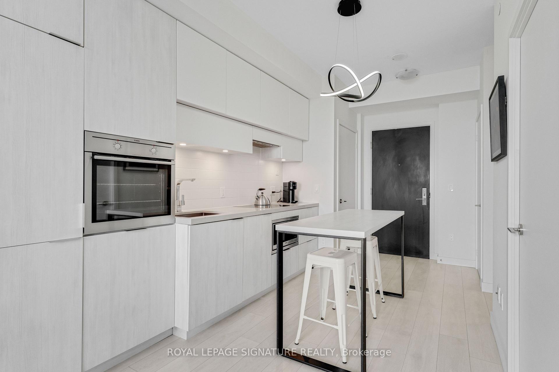 Photo 12 of Unit 5009, 8 Eglinton Avenue E, Toronto, Mount Pleasant West — HOMEH