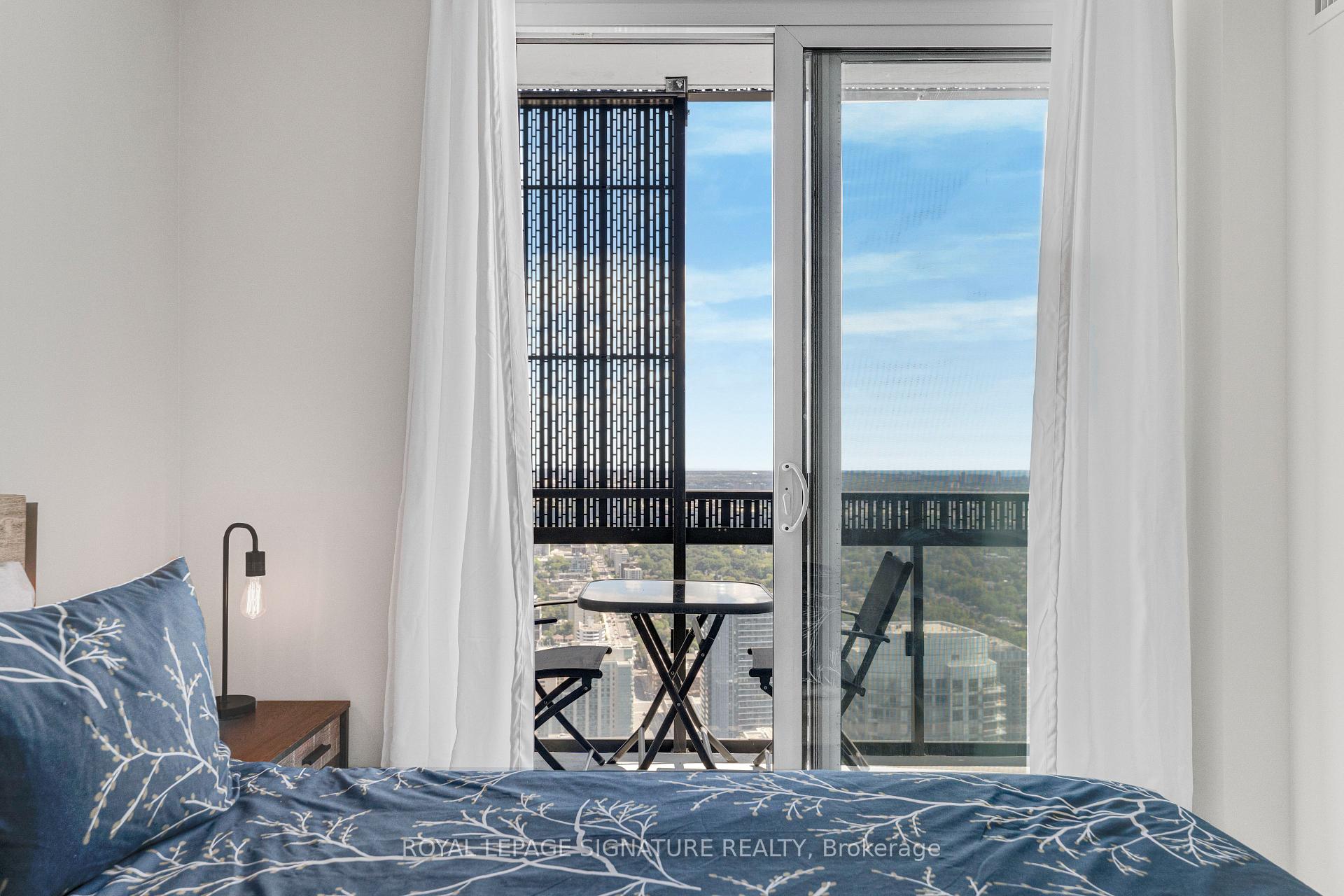 Photo 28 of Unit 5009, 8 Eglinton Avenue E, Toronto, Mount Pleasant West — HOMEH