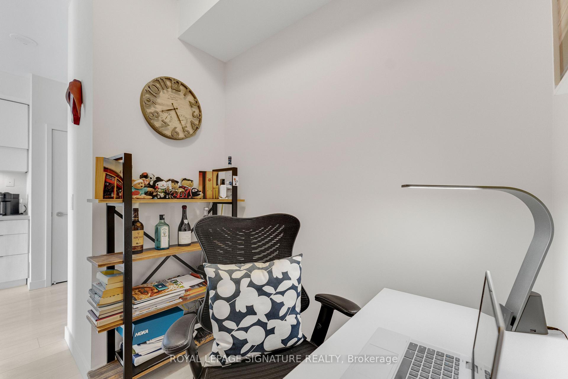 Photo 32 of Unit 5009, 8 Eglinton Avenue E, Toronto, Mount Pleasant West — HOMEH