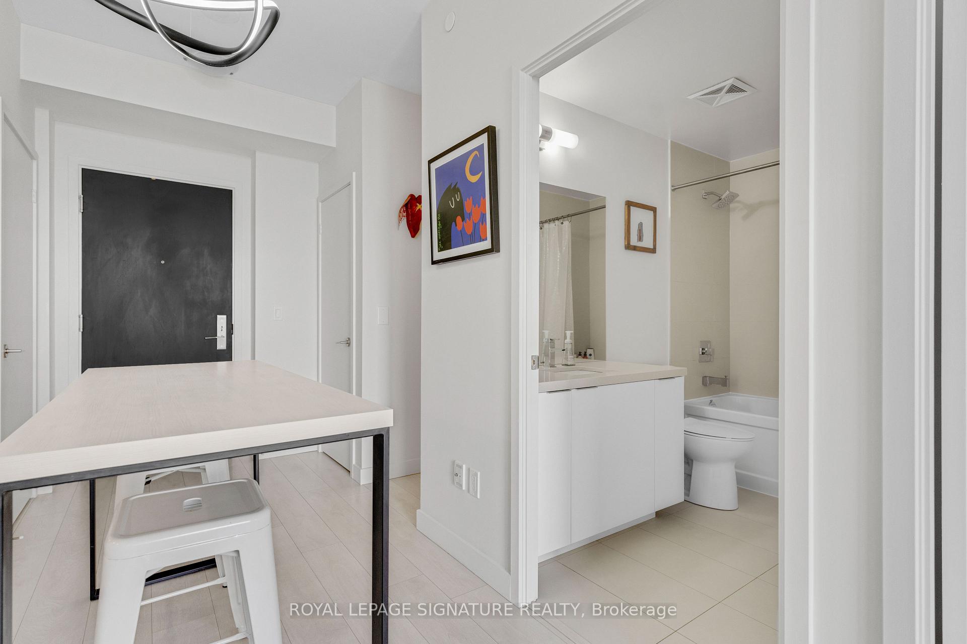 Photo 34 of Unit 5009, 8 Eglinton Avenue E, Toronto, Mount Pleasant West — HOMEH