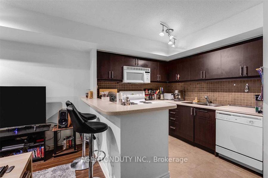 Photo 5 of Unit 1122, 25 The Esplanade, Toronto, Waterfront Communities — HOMEH