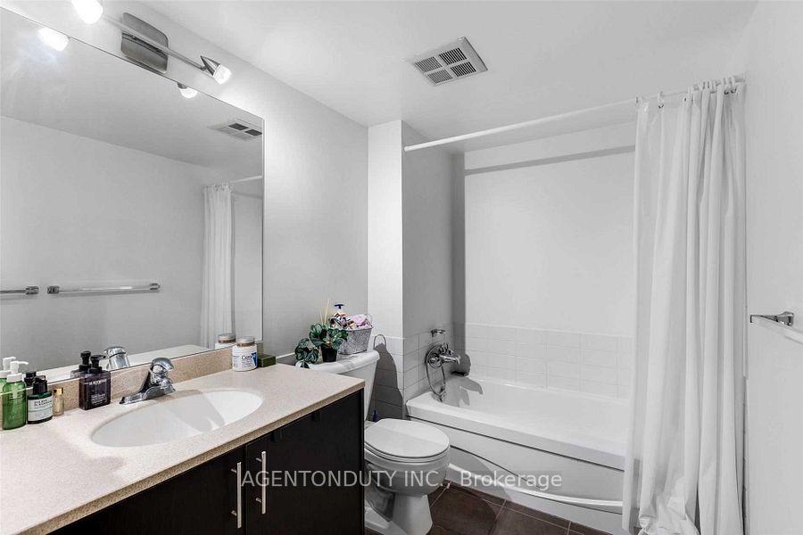 Photo 10 of Unit 1122, 25 The Esplanade, Toronto, Waterfront Communities — HOMEH
