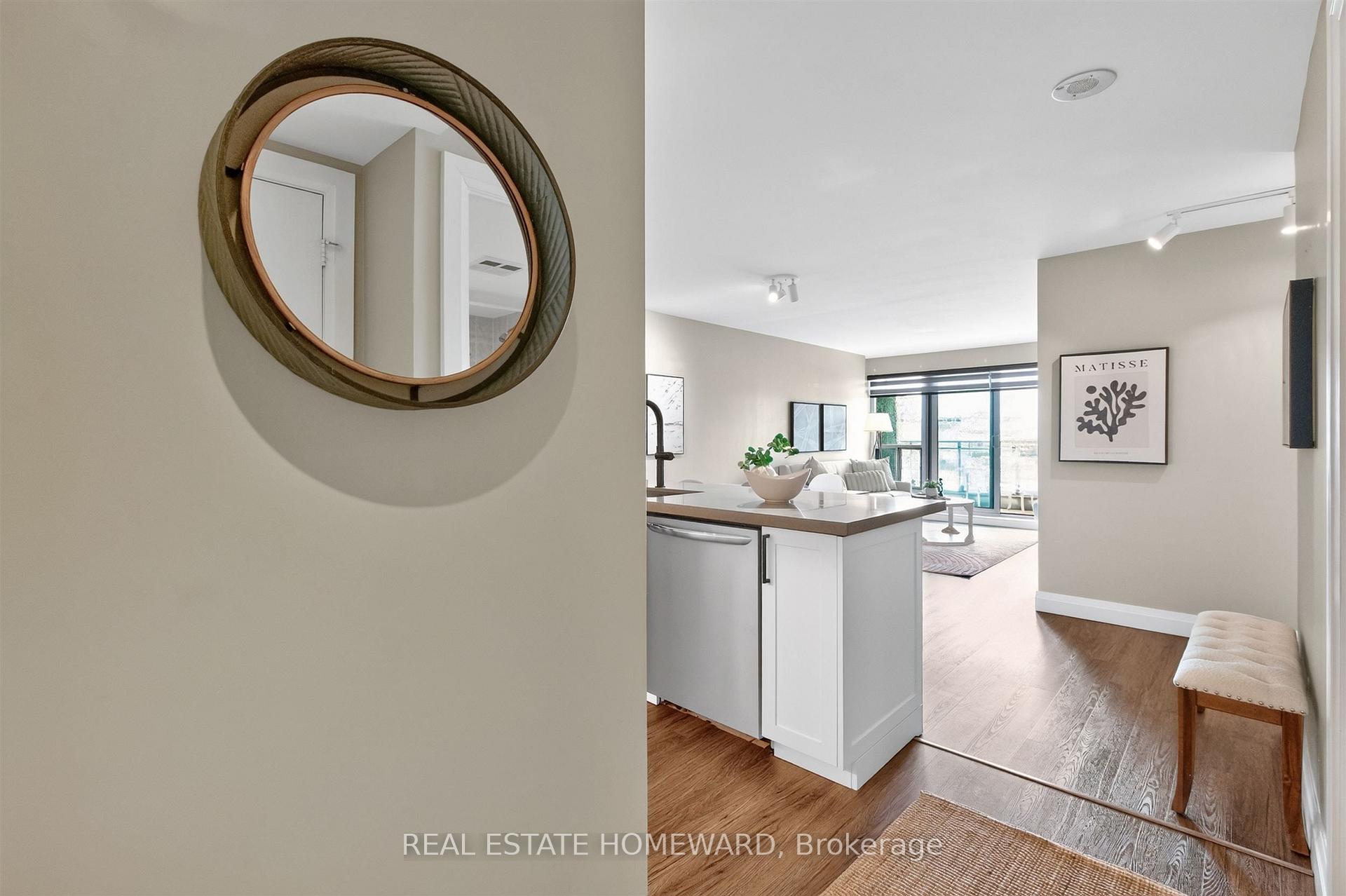 Photo 5 of Unit 1117, 410 Queens Quay W, Toronto, Waterfront Communities — HOMEH