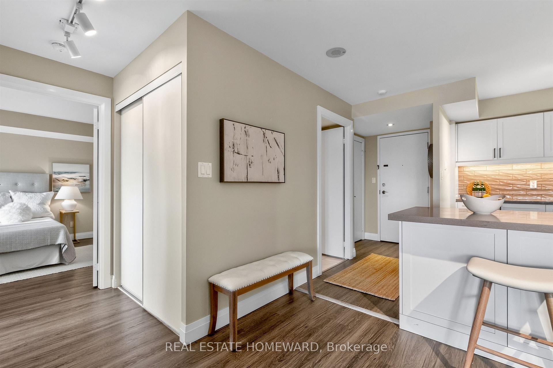Photo 6 of Unit 1117, 410 Queens Quay W, Toronto, Waterfront Communities — HOMEH