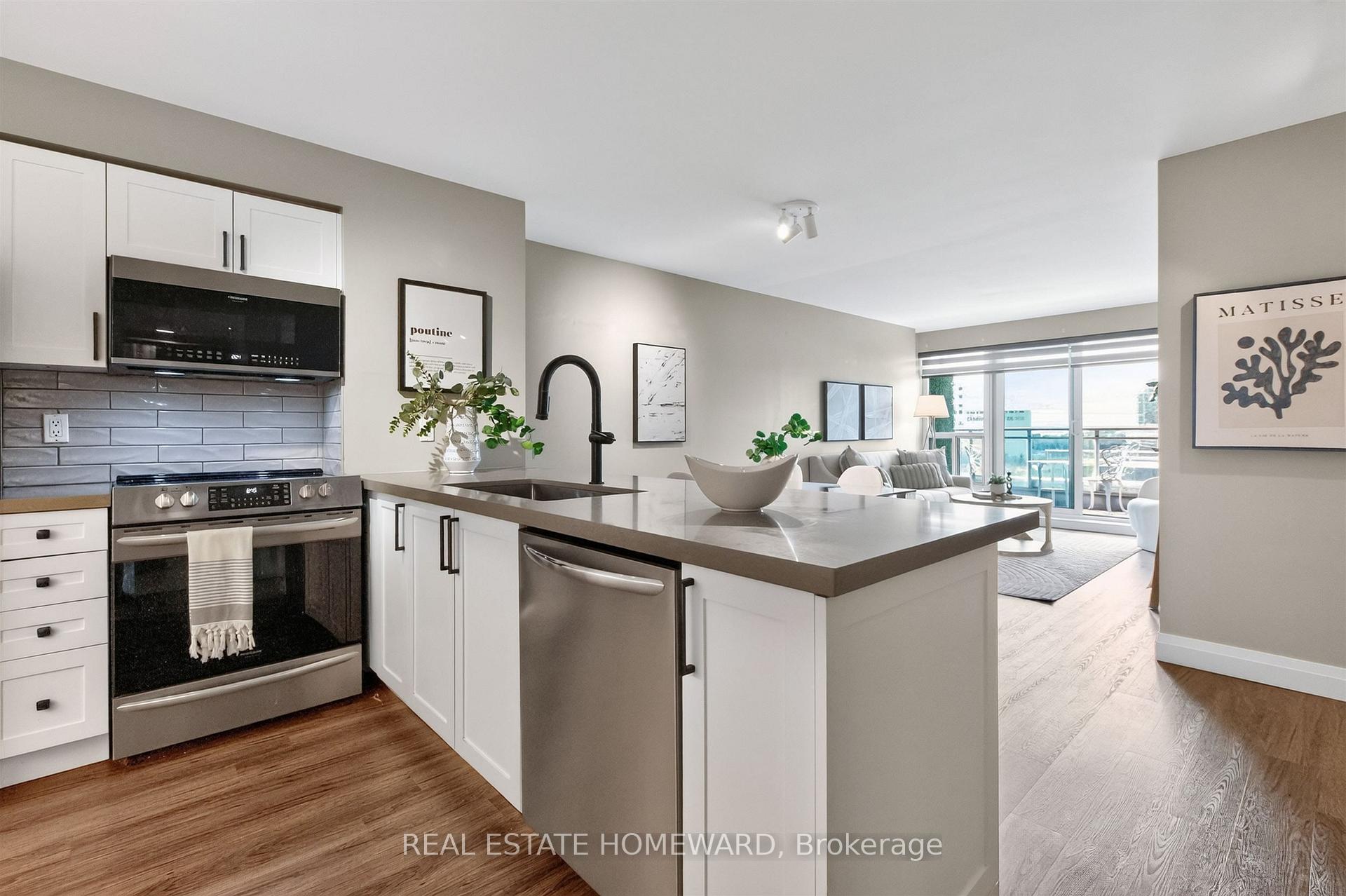Photo 7 of Unit 1117, 410 Queens Quay W, Toronto, Waterfront Communities — HOMEH