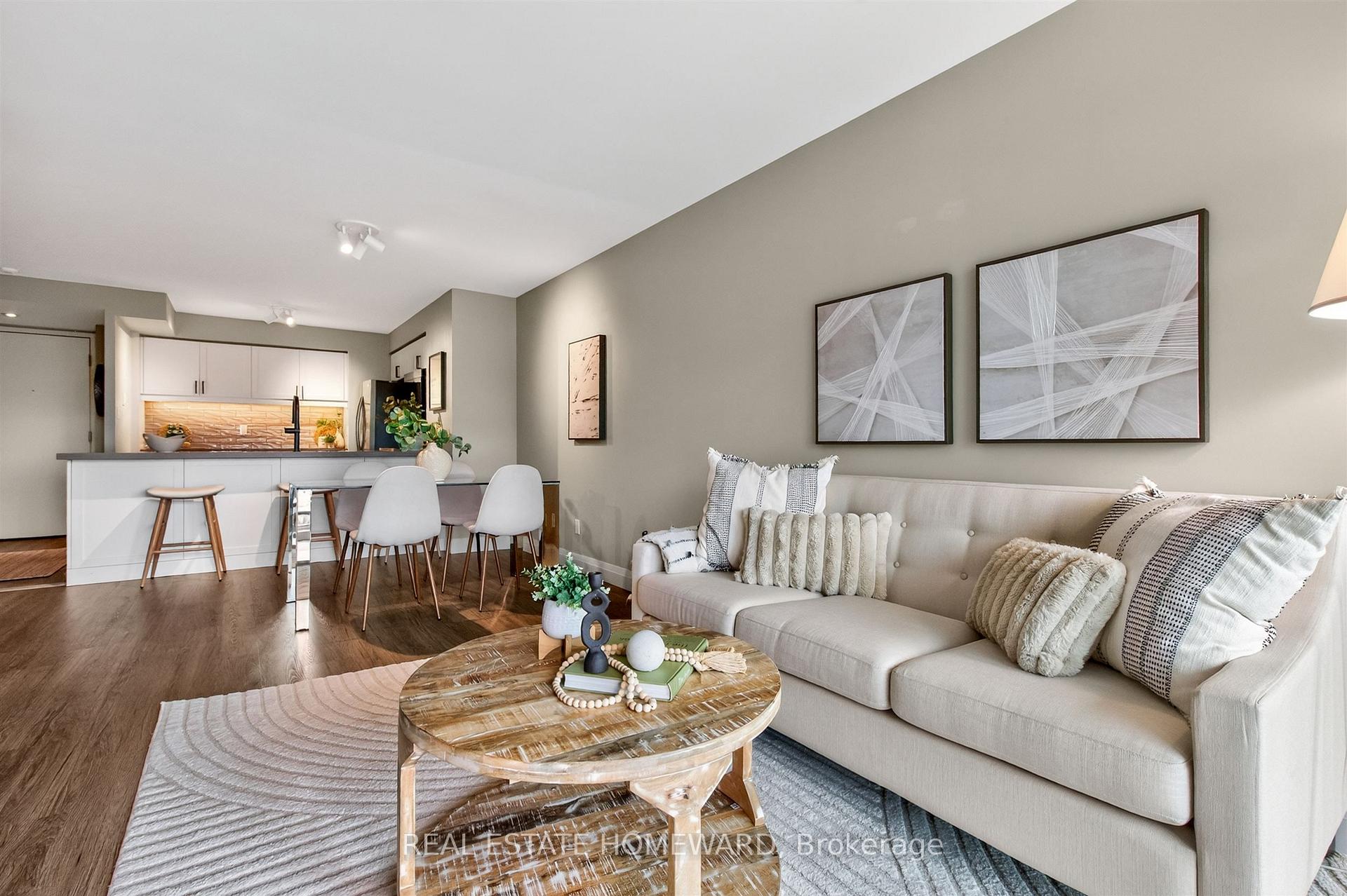 Photo 15 of Unit 1117, 410 Queens Quay W, Toronto, Waterfront Communities — HOMEH