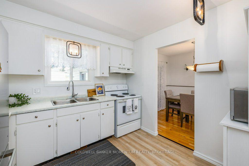 Photo 14 of 121 Dorothy Street, St. Catharines, Lakeport — HOMEH
