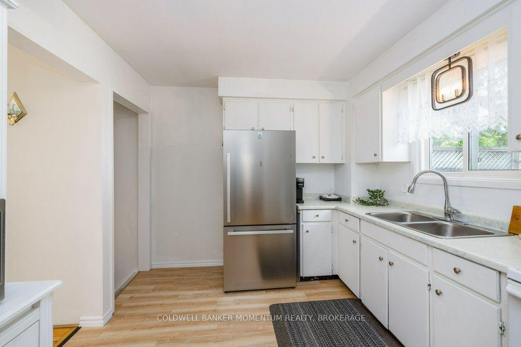 Photo 15 of 121 Dorothy Street, St. Catharines, Lakeport — HOMEH