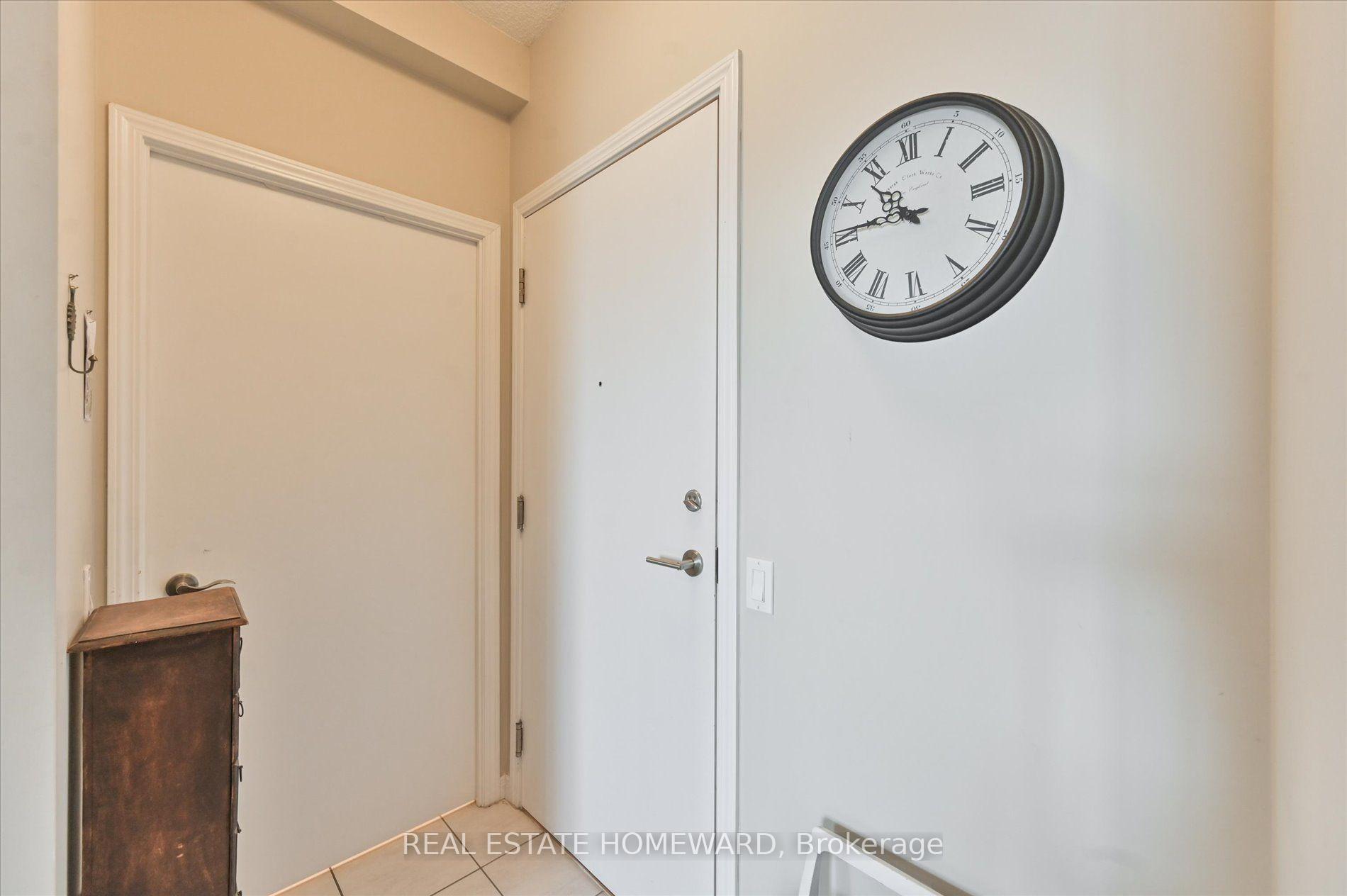 Photo 4 of Unit 1911, 60 Heintzman Street, Toronto, Junction Area — HOMEH