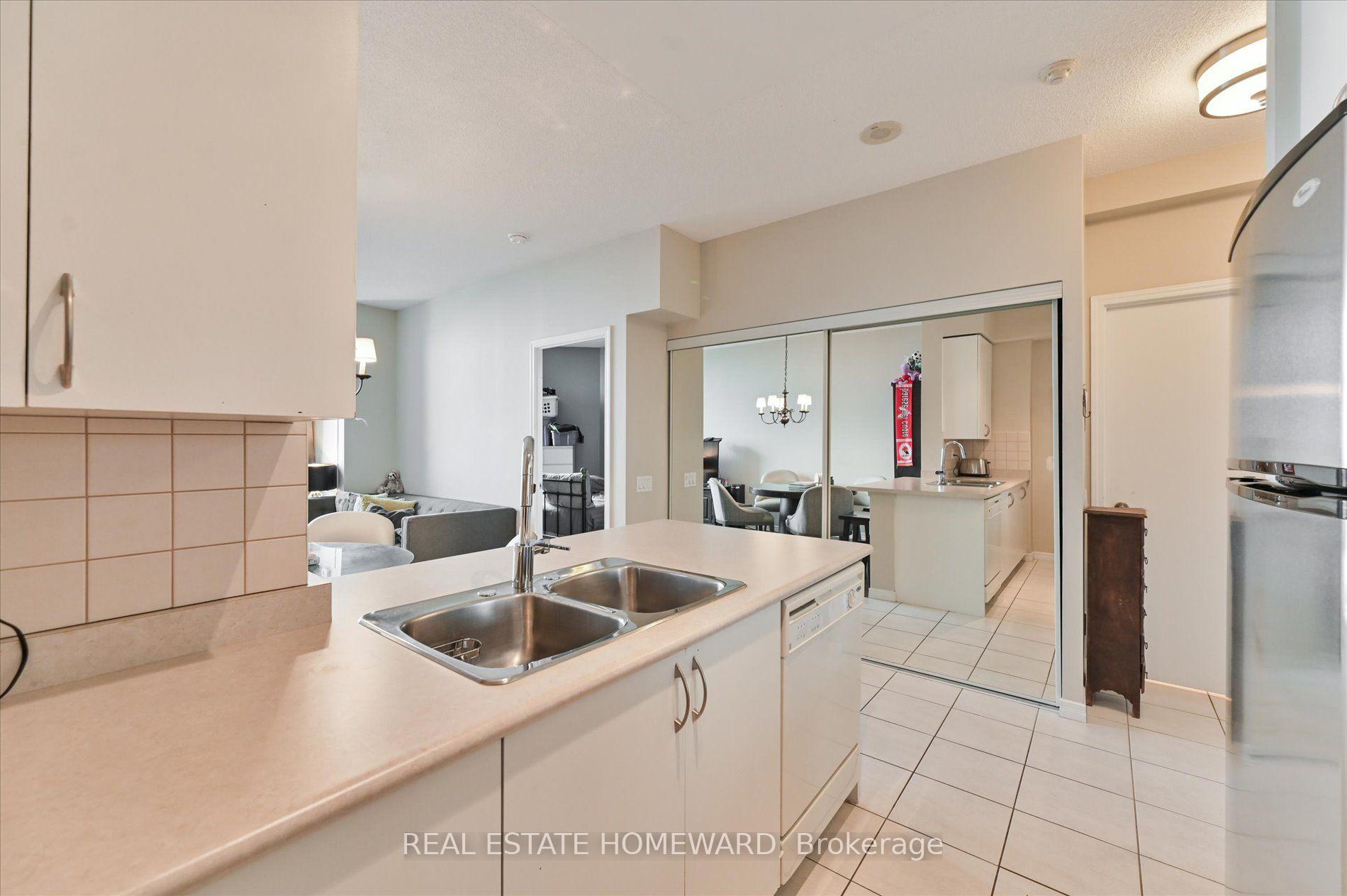 Photo 7 of Unit 1911, 60 Heintzman Street, Toronto, Junction Area — HOMEH