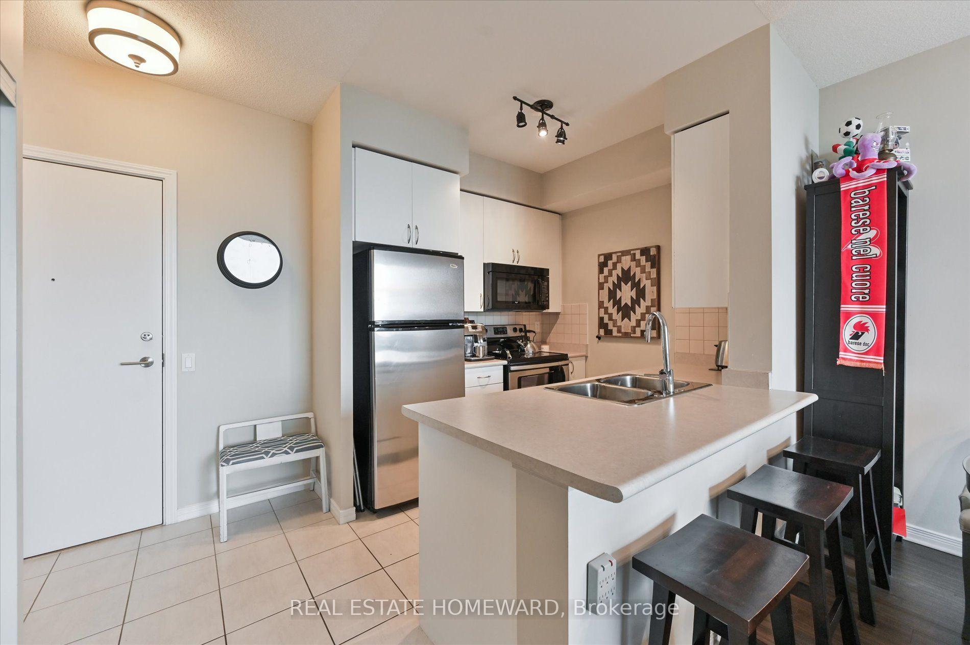 Photo 9 of Unit 1911, 60 Heintzman Street, Toronto, Junction Area — HOMEH
