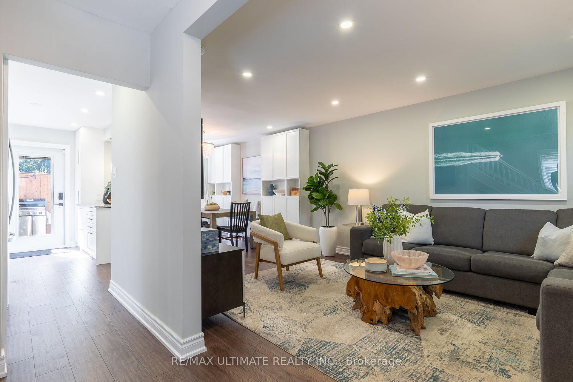 Photo 15 of 3 Thursfield Crescent, Toronto, Leaside — HOMEH