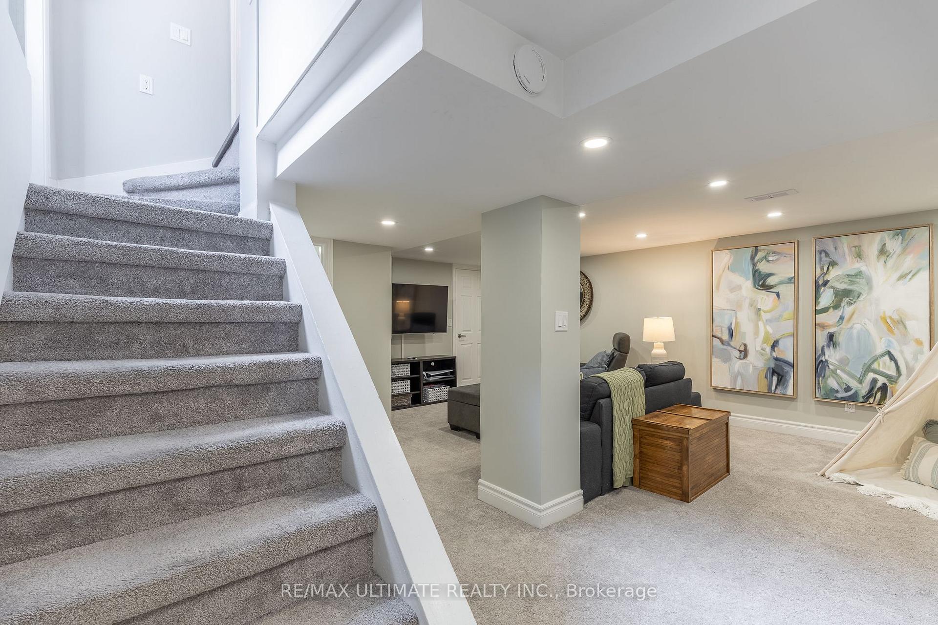 Photo 22 of 3 Thursfield Crescent, Toronto, Leaside — HOMEH