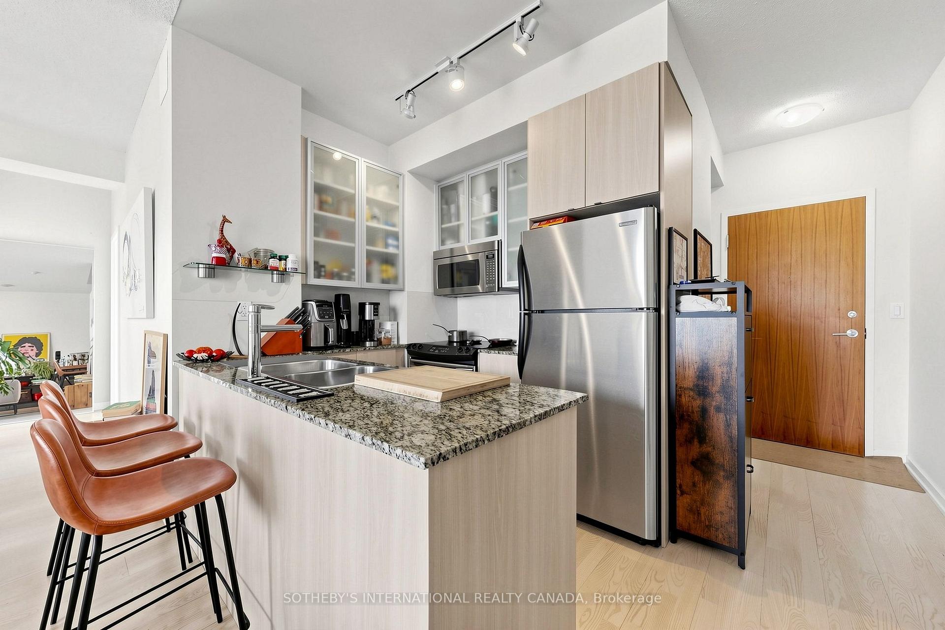 Photo 10 of Unit 1606, 33 Lombard Street, Toronto, Church-Yonge Corridor — HOMEH