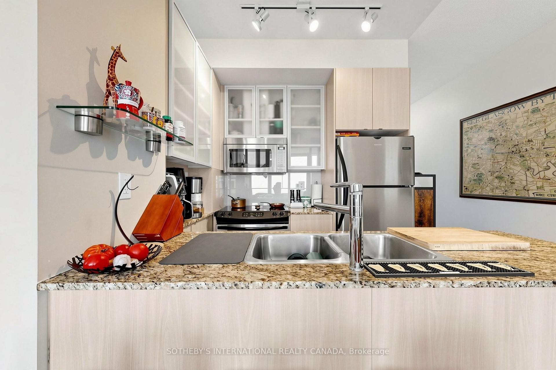 Photo 12 of Unit 1606, 33 Lombard Street, Toronto, Church-Yonge Corridor — HOMEH