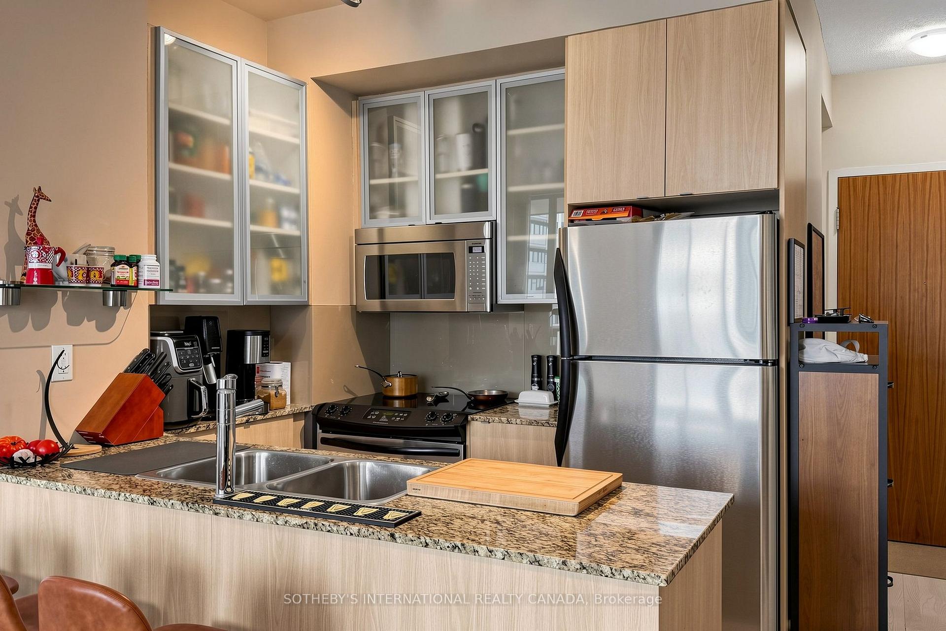 Photo 13 of Unit 1606, 33 Lombard Street, Toronto, Church-Yonge Corridor — HOMEH