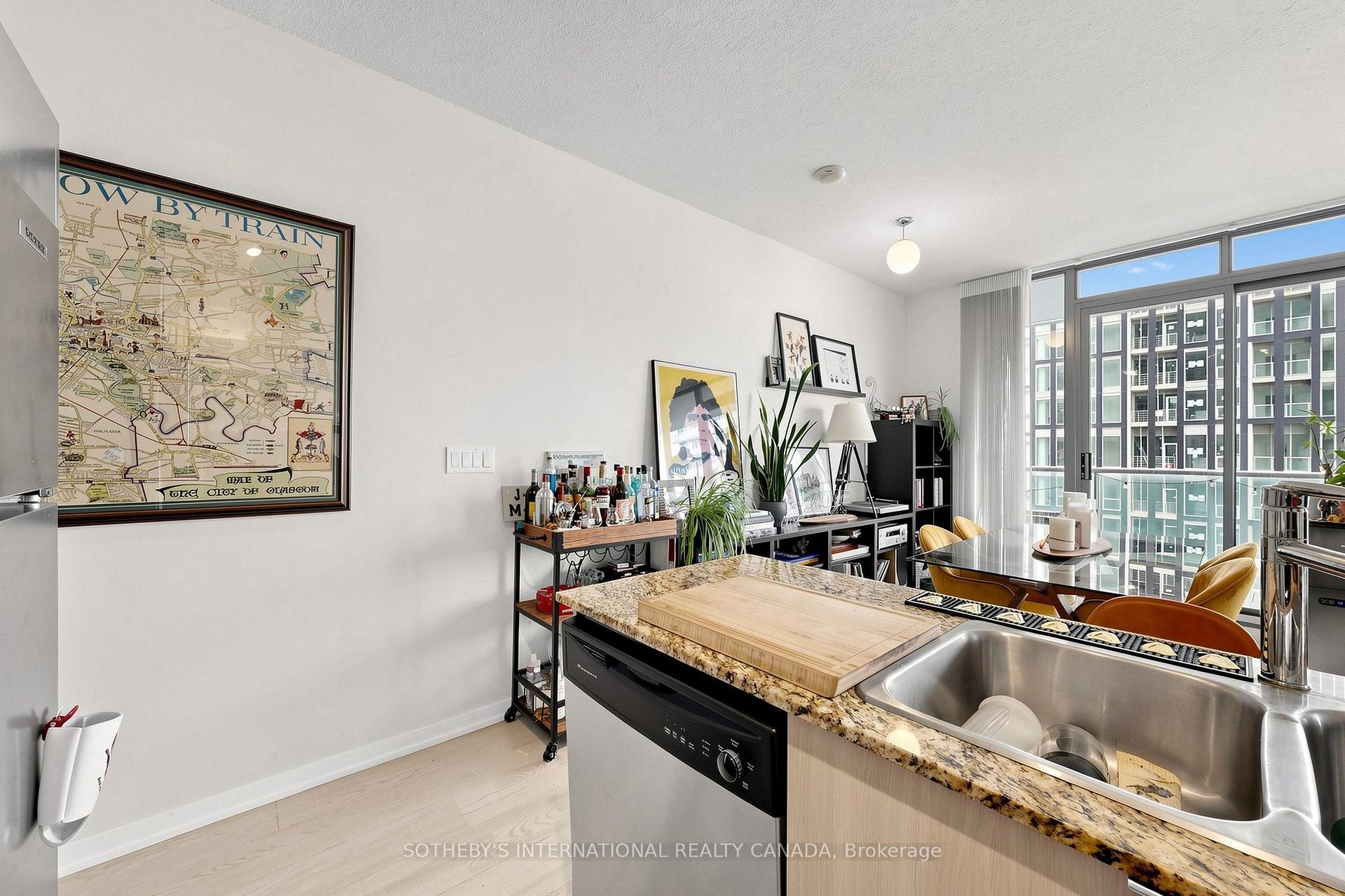 Photo 15 of Unit 1606, 33 Lombard Street, Toronto, Church-Yonge Corridor — HOMEH