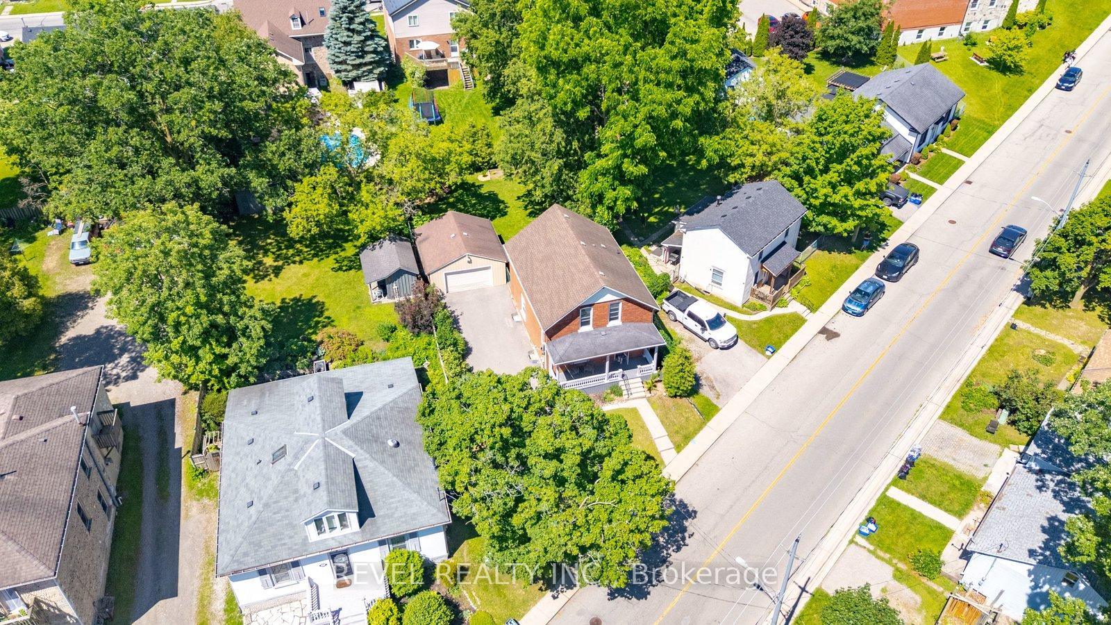 Photo 2 of 73 Grand River Street S, Brant, Paris — HOMEH