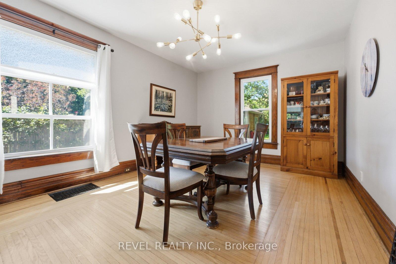 Photo 13 of 73 Grand River Street S, Brant, Paris — HOMEH