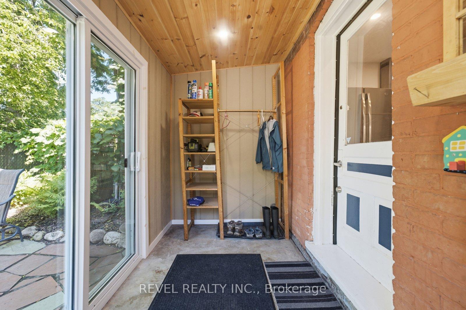 Photo 19 of 73 Grand River Street S, Brant, Paris — HOMEH