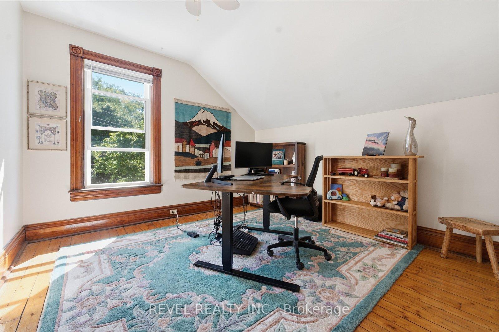 Photo 20 of 73 Grand River Street S, Brant, Paris — HOMEH