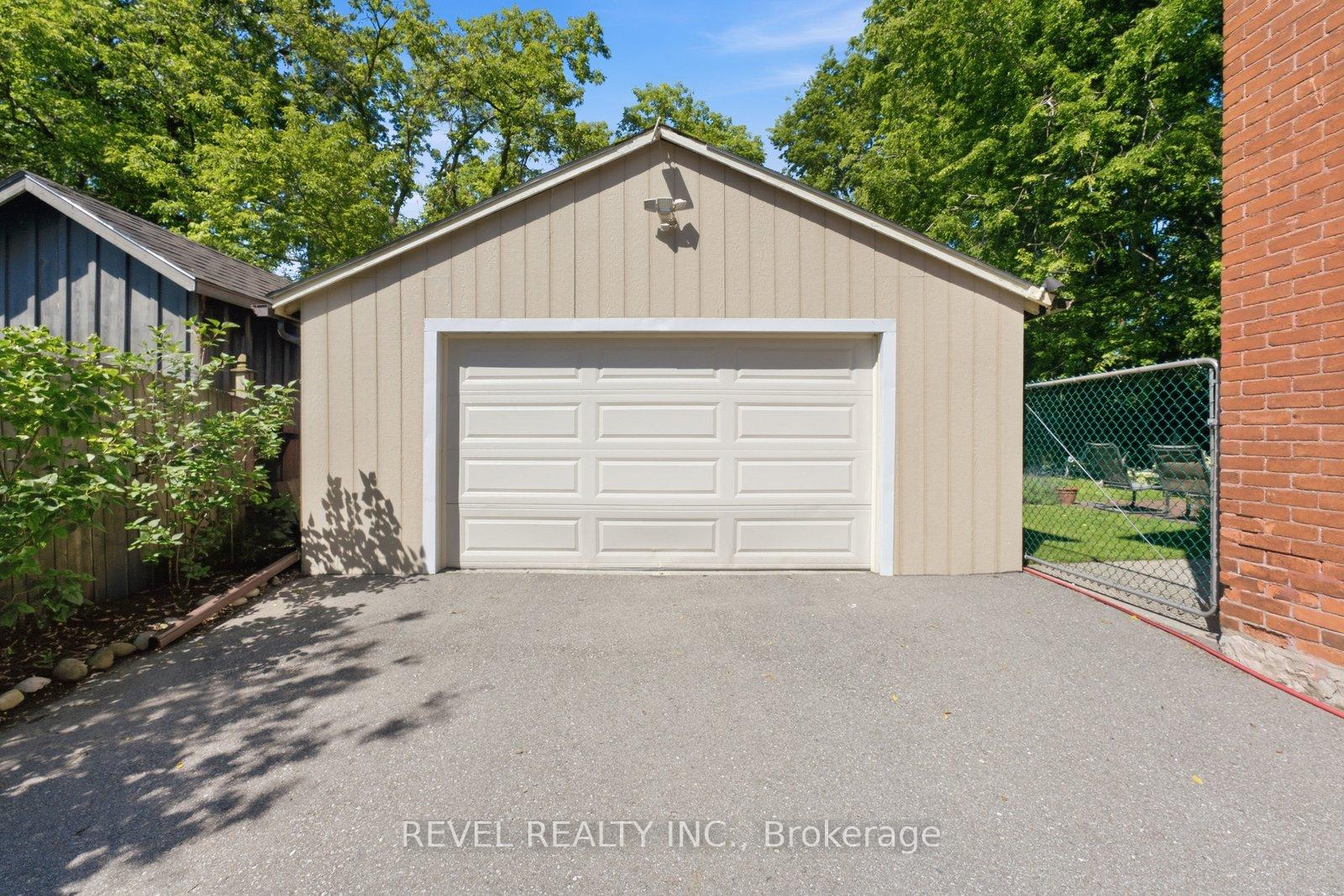 Photo 26 of 73 Grand River Street S, Brant, Paris — HOMEH
