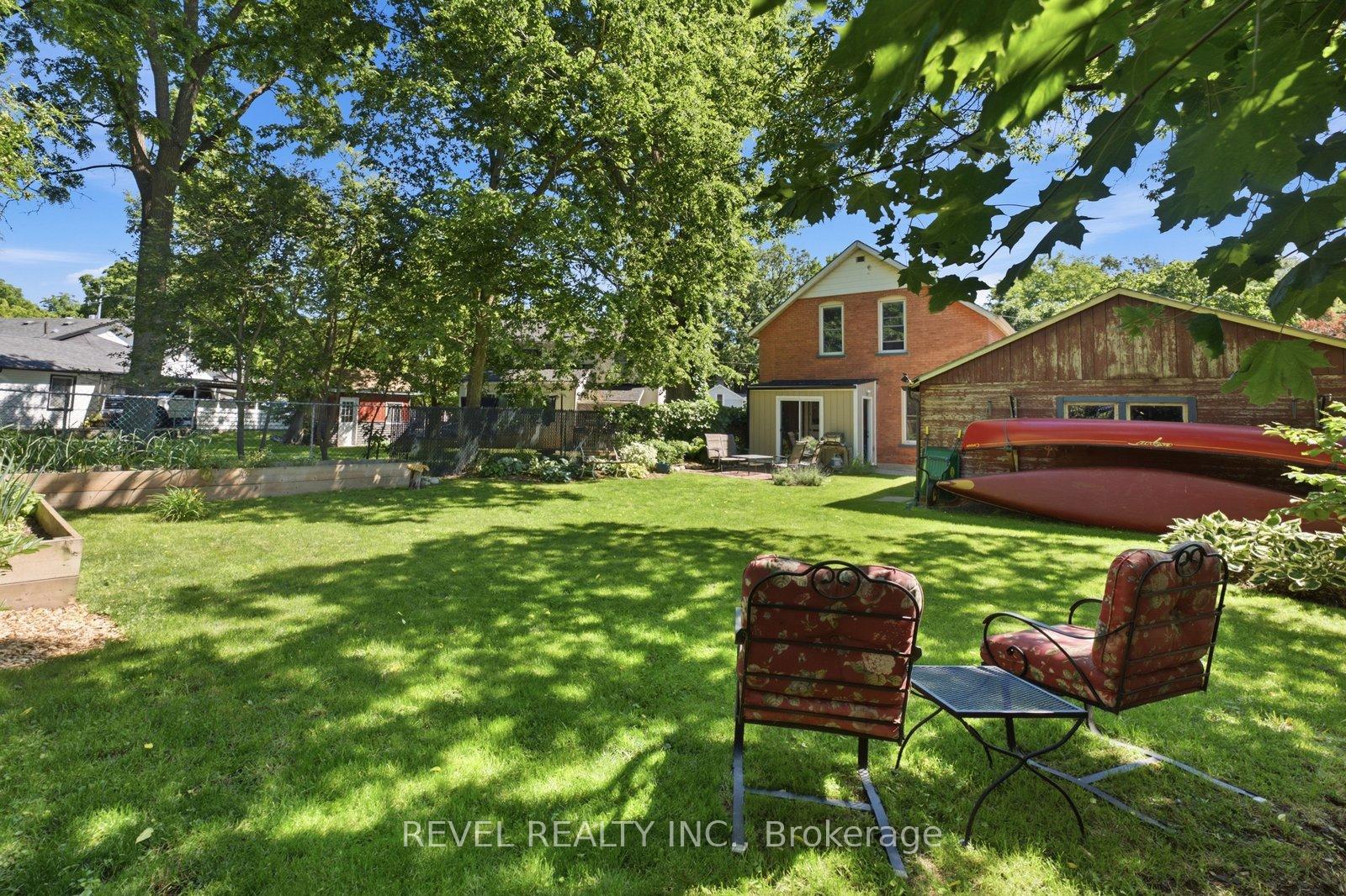 Photo 29 of 73 Grand River Street S, Brant, Paris — HOMEH