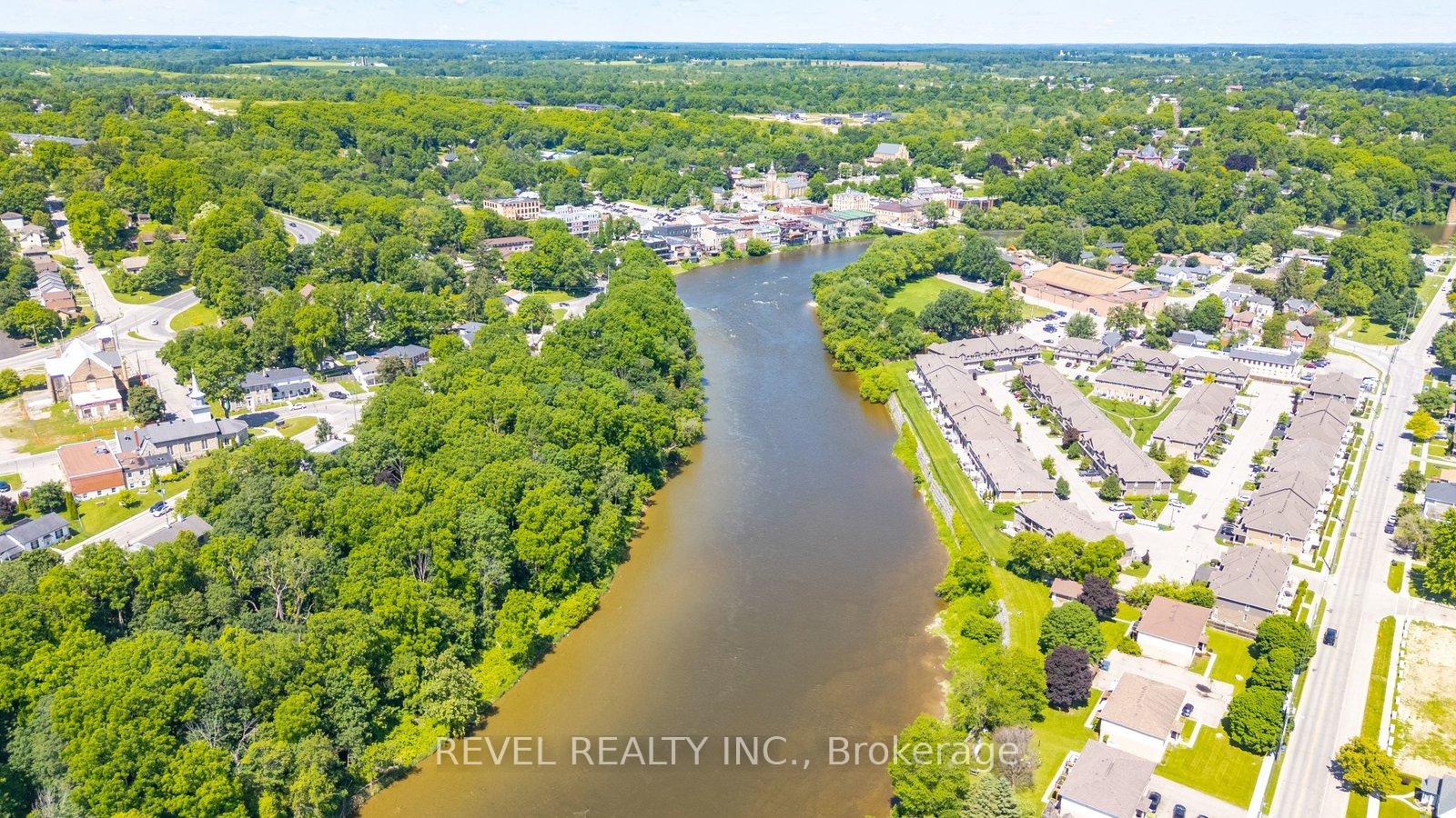 Photo 37 of 73 Grand River Street S, Brant, Paris — HOMEH