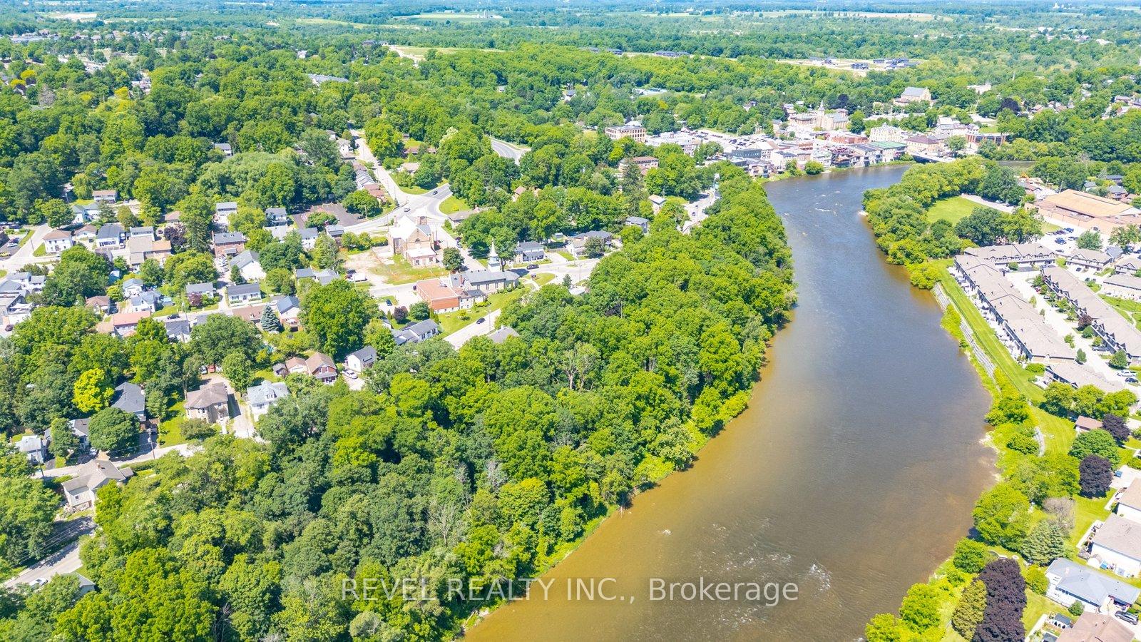 Photo 38 of 73 Grand River Street S, Brant, Paris — HOMEH