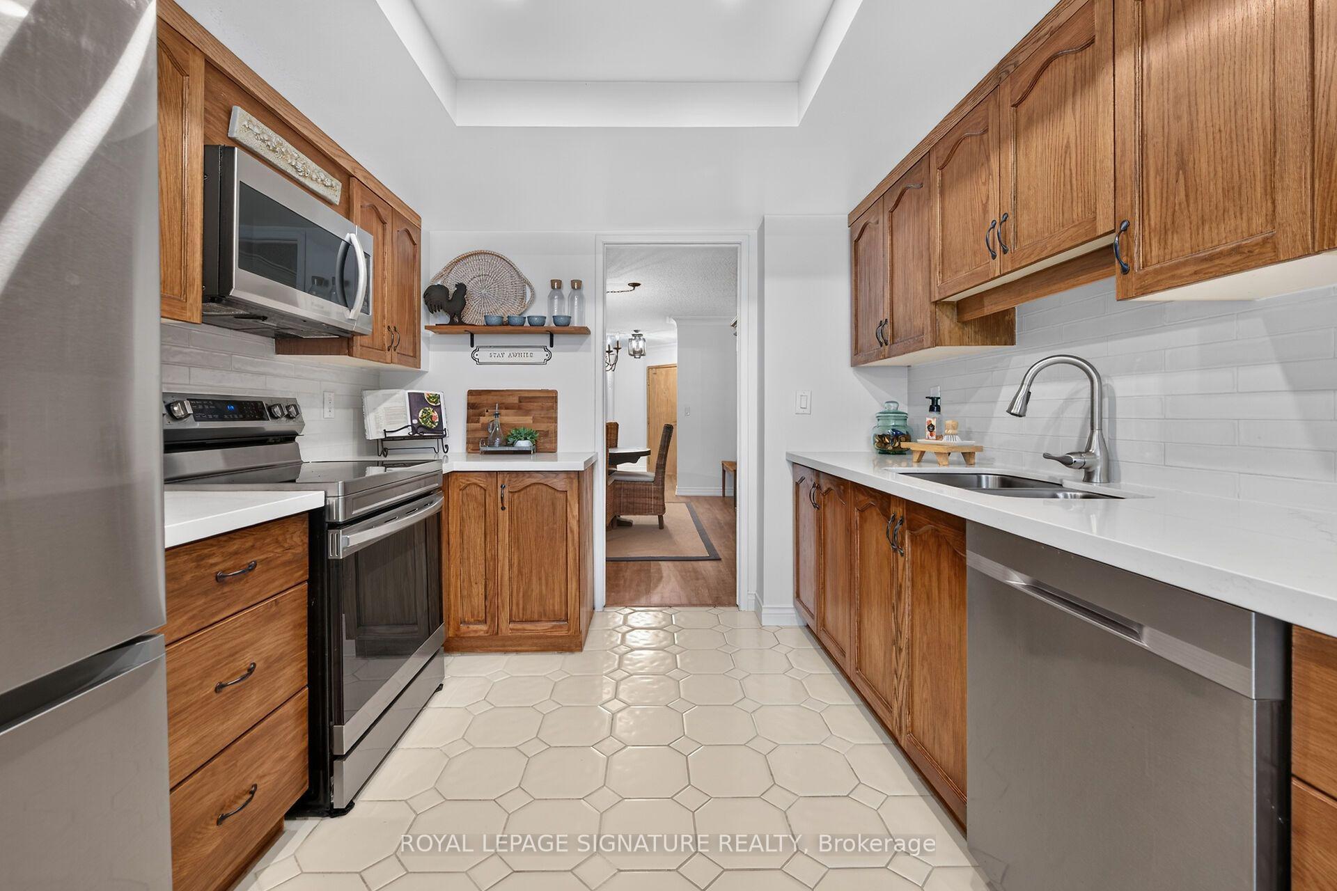 Photo 22 of Unit 405, 1237 North Shore Boulevard E, Burlington, Brant — HOMEH