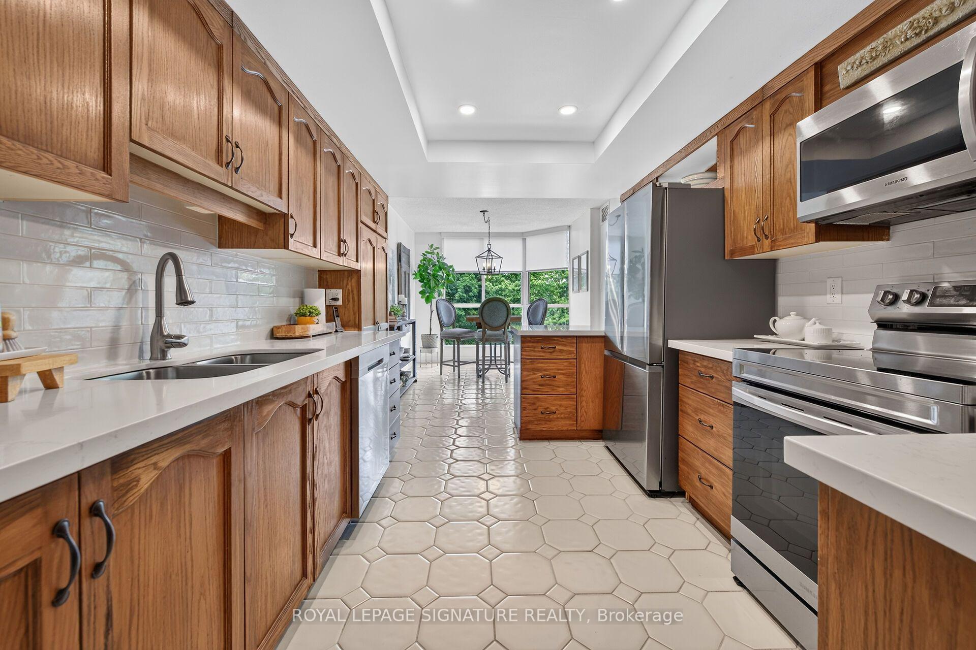 Photo 24 of Unit 405, 1237 North Shore Boulevard E, Burlington, Brant — HOMEH