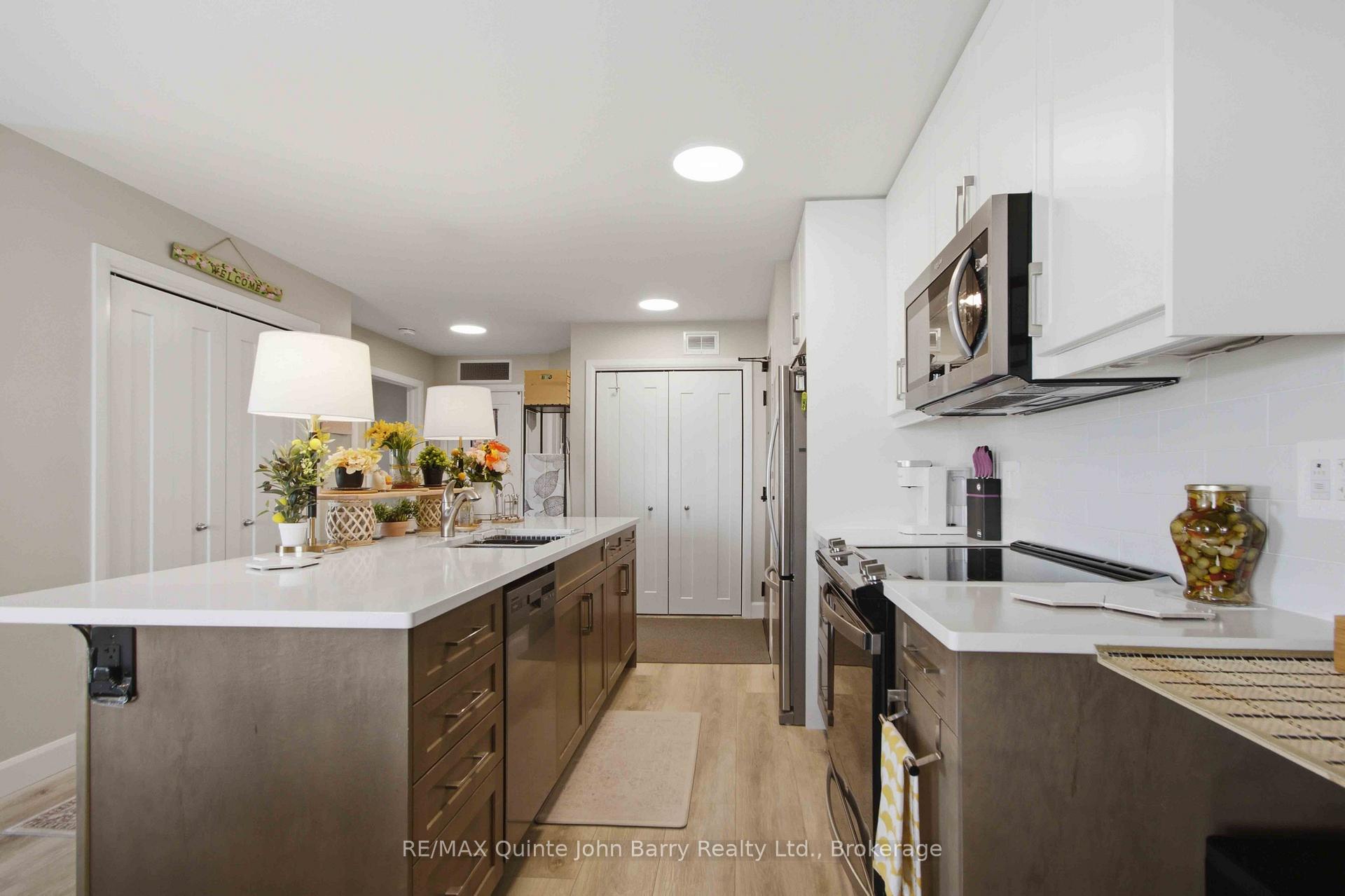 Photo 5 of 302-20 Hillside Meadow Drive, Quinte West, Murray Ward — HOMEH