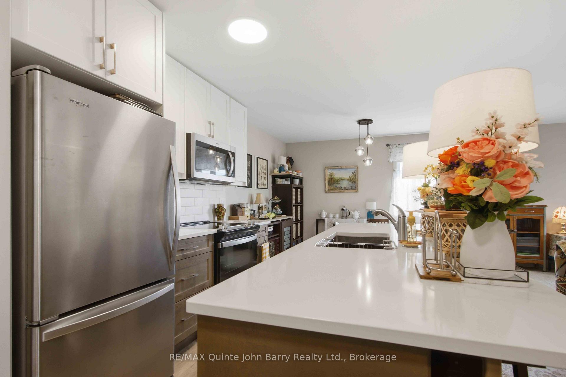 Photo 6 of 302-20 Hillside Meadow Drive, Quinte West, Murray Ward — HOMEH