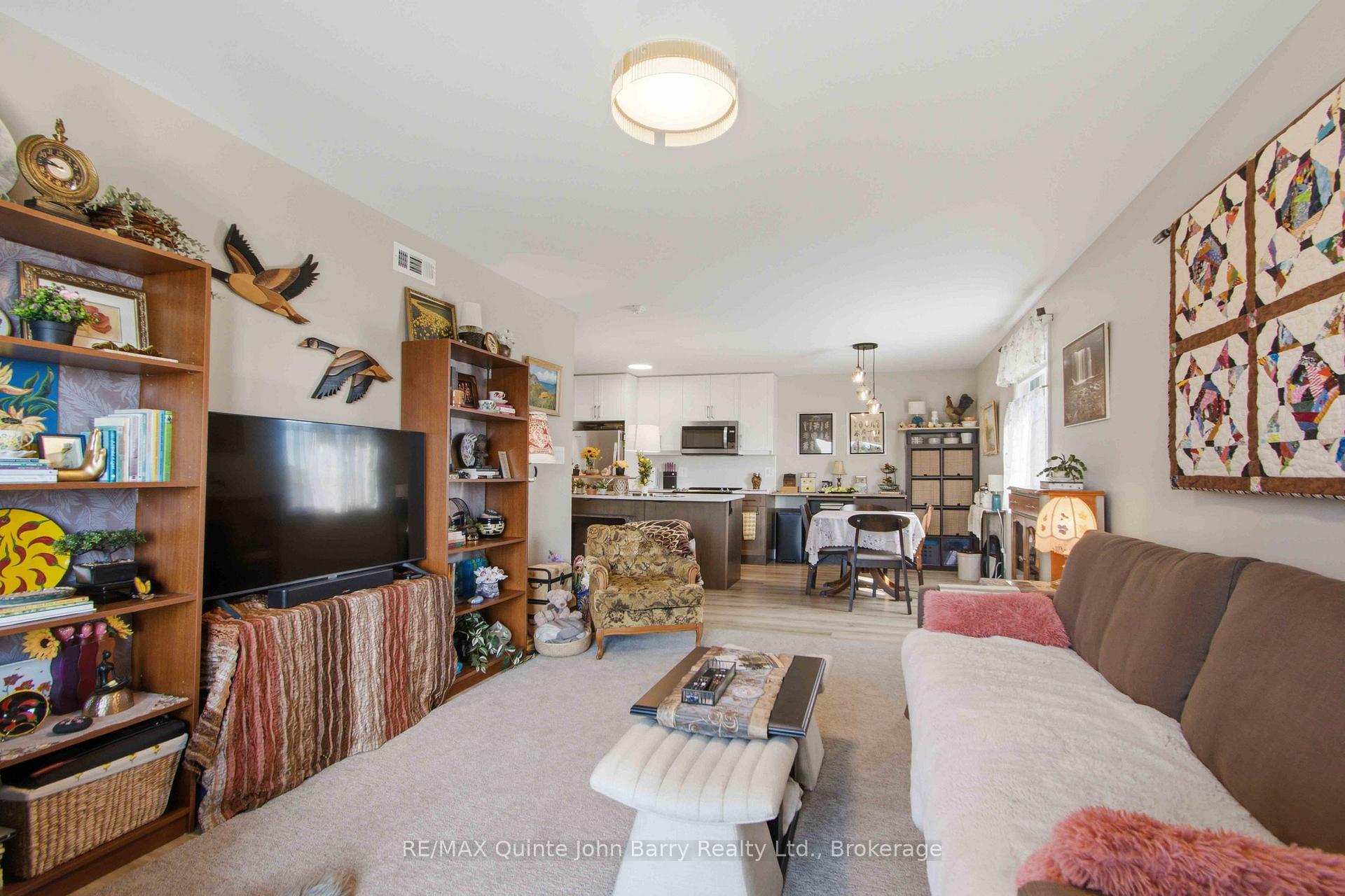 Photo 11 of 302-20 Hillside Meadow Drive, Quinte West, Murray Ward — HOMEH