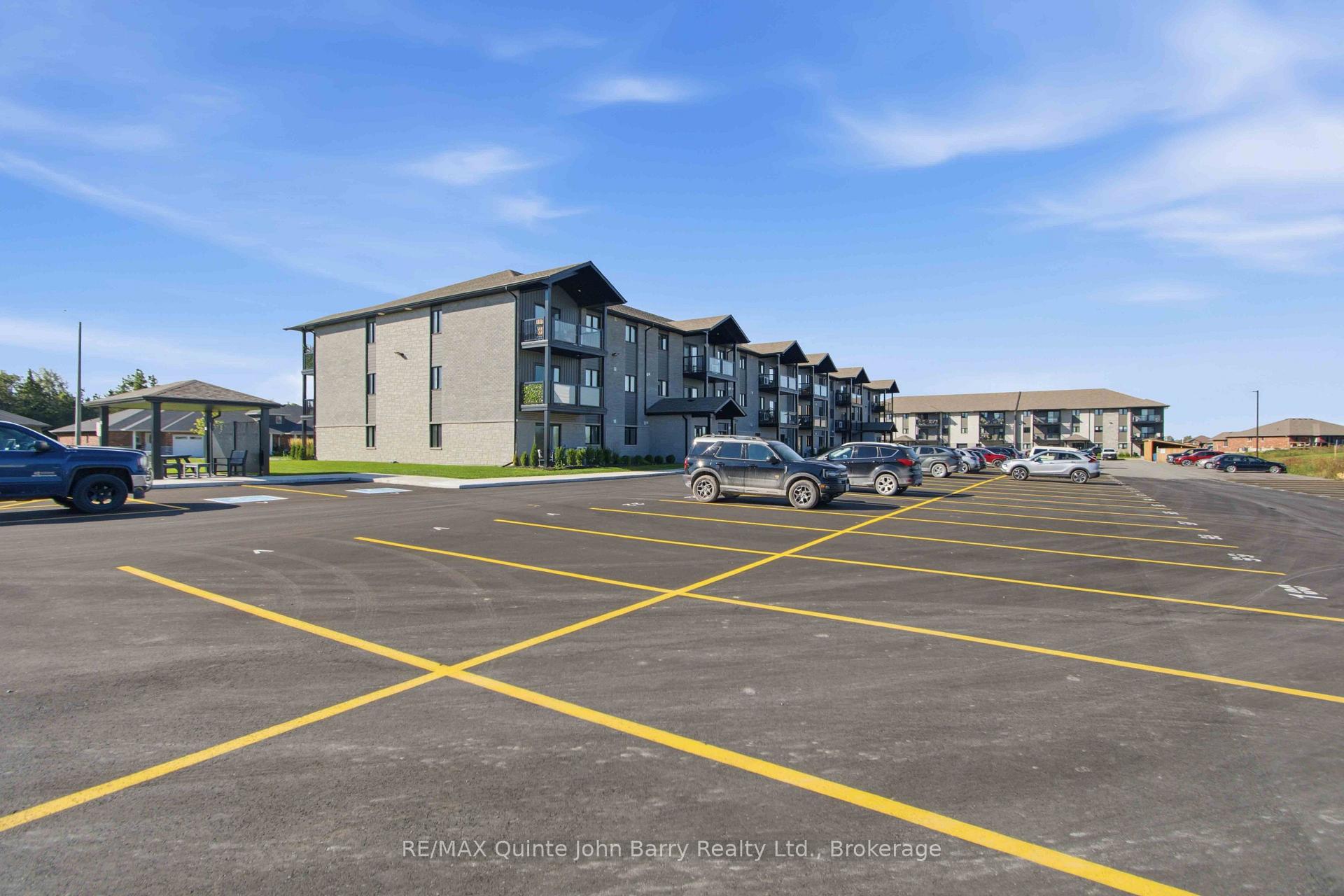 Photo 19 of 302-20 Hillside Meadow Drive, Quinte West, Murray Ward — HOMEH