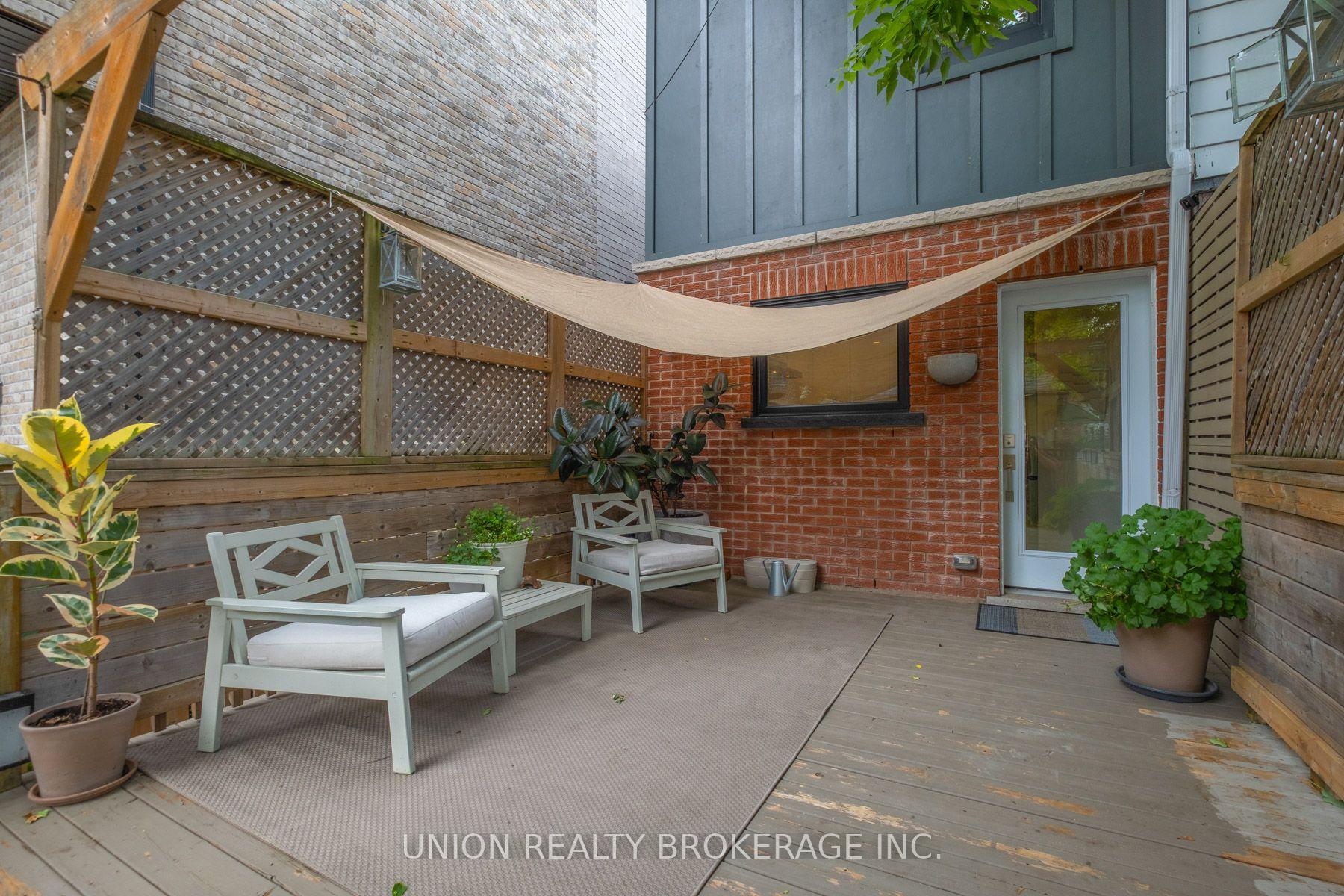 Photo 27 of 41 Turnberry Avenue, Toronto, Weston-Pellam Park — HOMEH