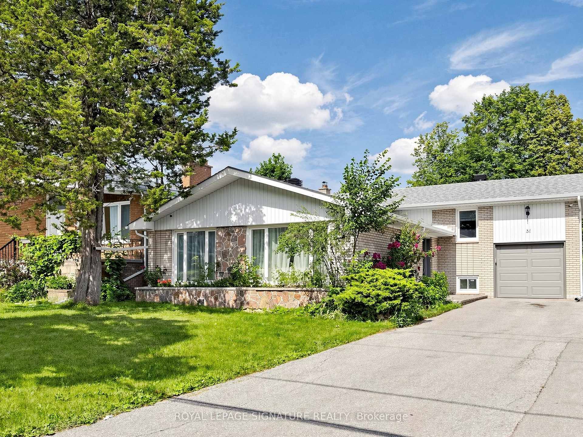 Photo of 31 Tollerton Avenue