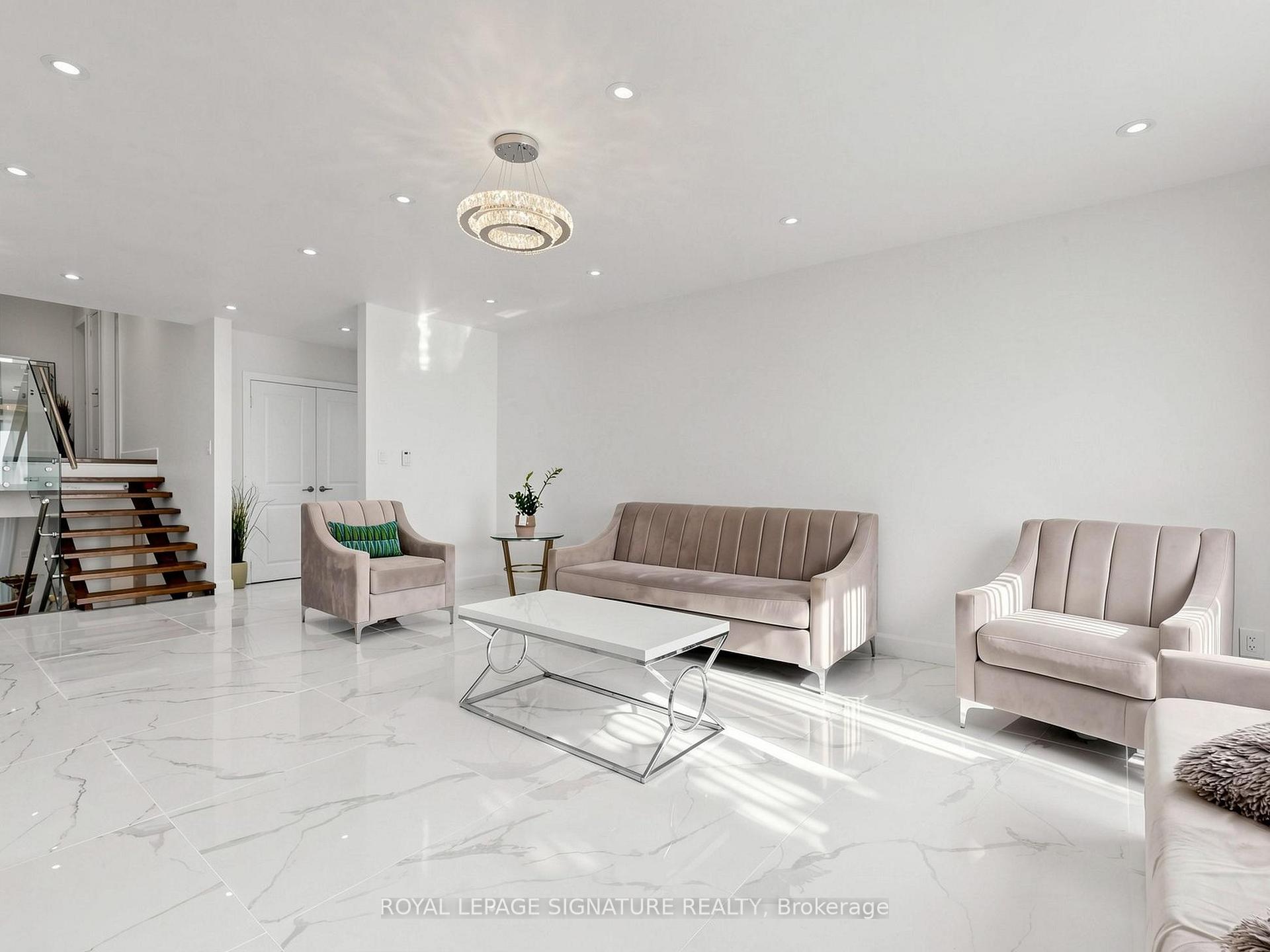 Photo 2 of 31 Tollerton Avenue, North York, Bayview Woods-Steeles — HOMEH