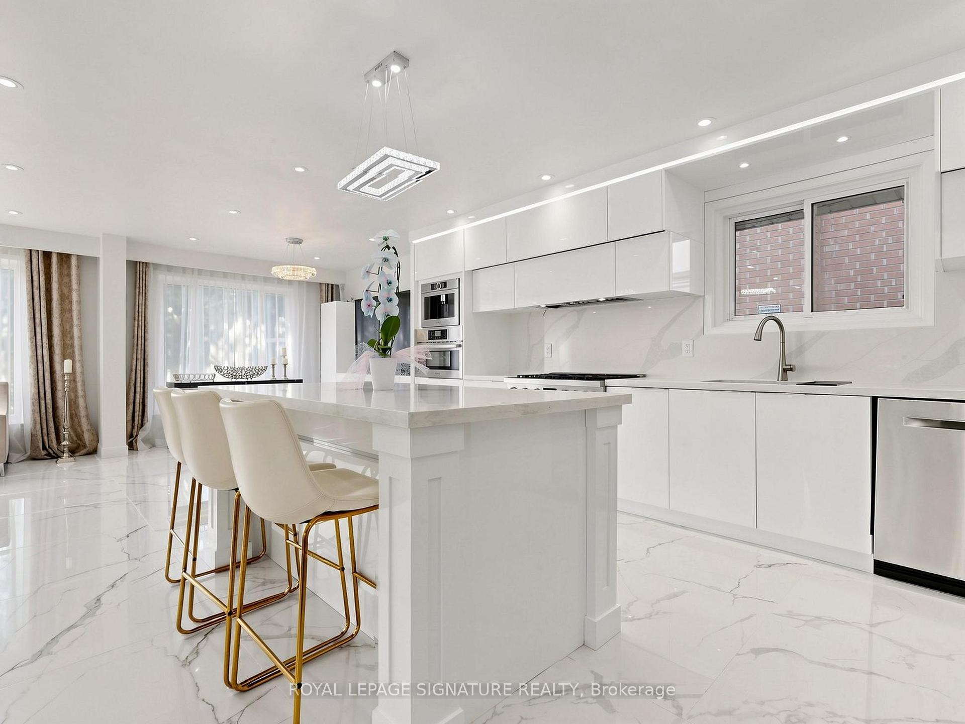 Photo 8 of 31 Tollerton Avenue, North York, Bayview Woods-Steeles — HOMEH