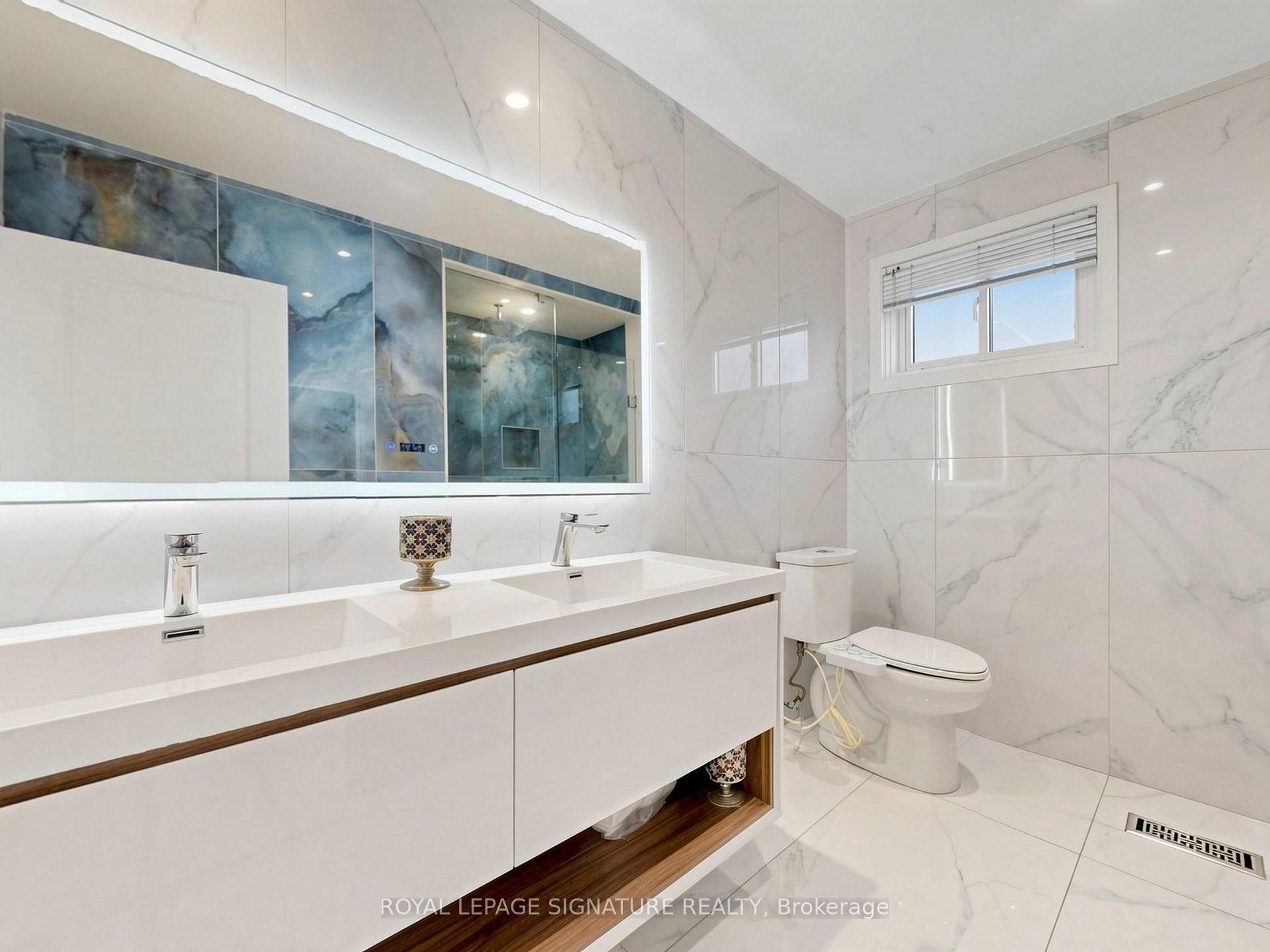 Photo 22 of 31 Tollerton Avenue, North York, Bayview Woods-Steeles — HOMEH