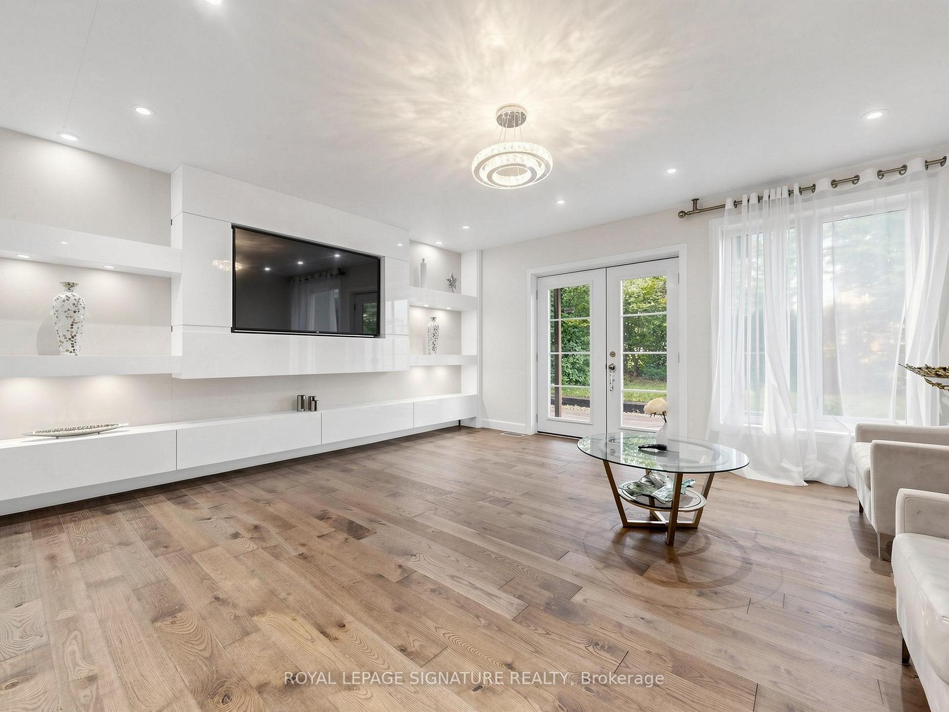 Photo 25 of 31 Tollerton Avenue, North York, Bayview Woods-Steeles — HOMEH